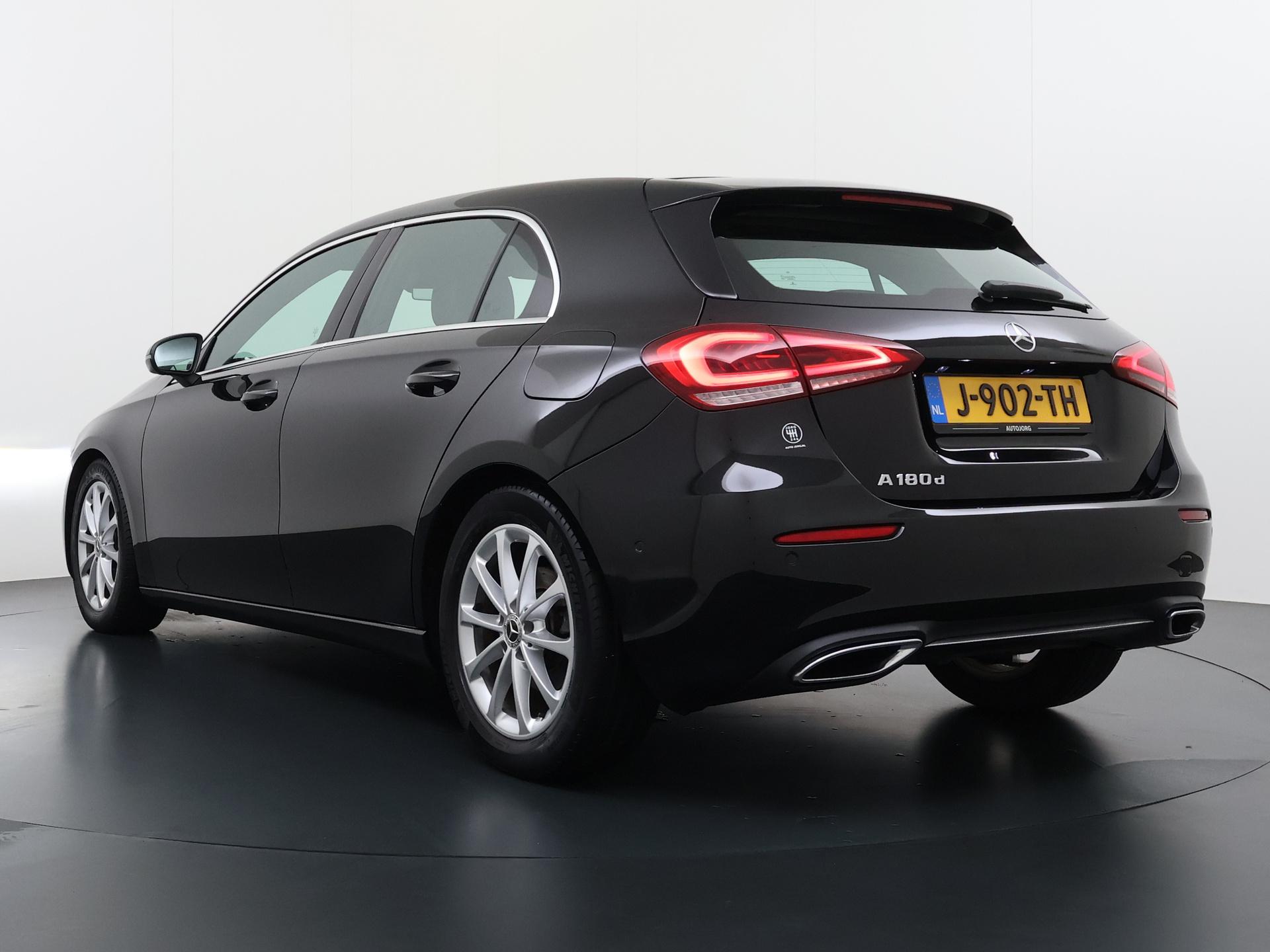 Mercedes-Benz A-Klasse 180 d Business Solution 1