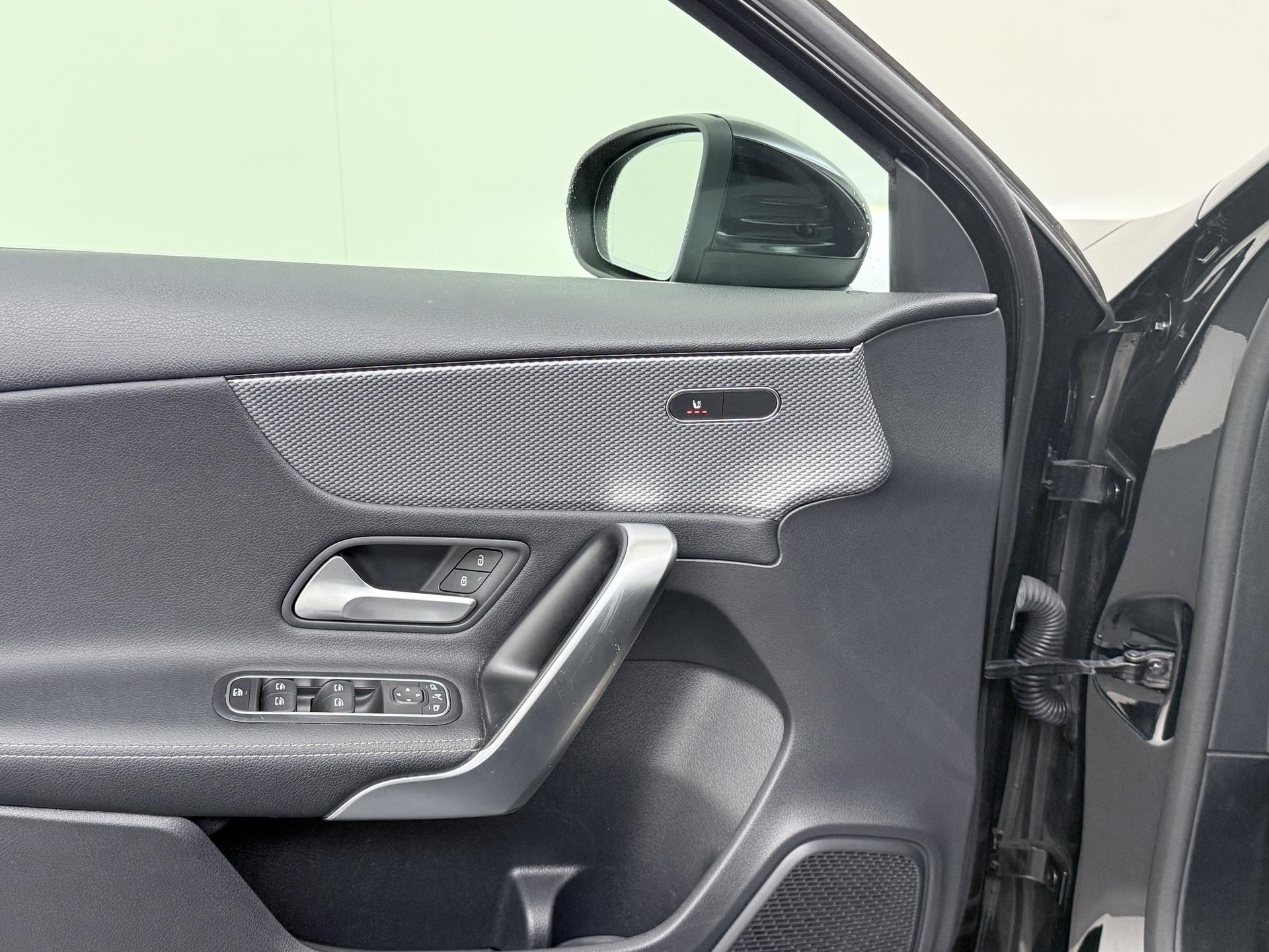 Mercedes-Benz A-Klasse 180 d Business Solution 16