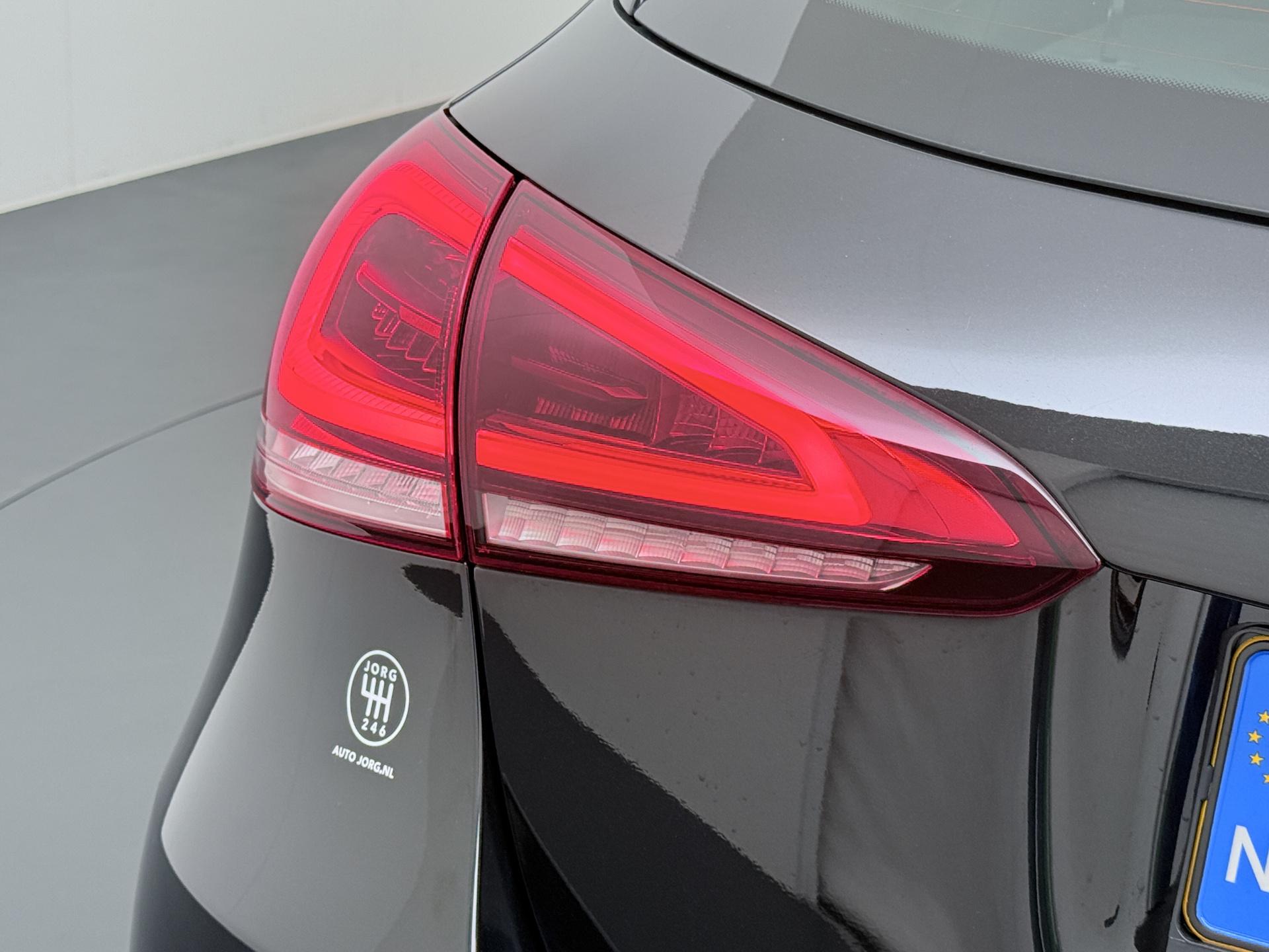 Mercedes-Benz A-Klasse 180 d Business Solution 8