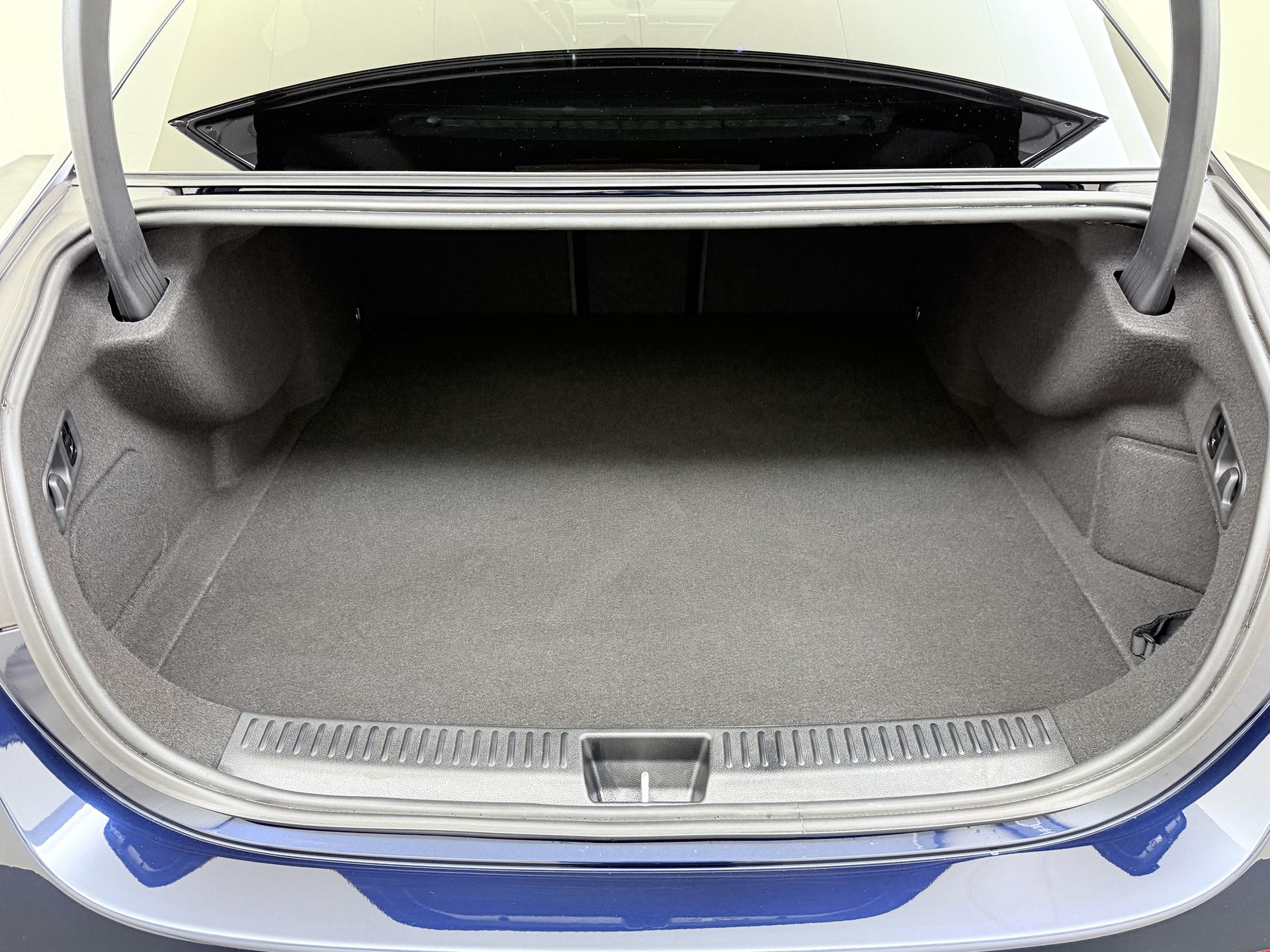 Mercedes-Benz E-Klasse AMG 53 4MATIC+ 13