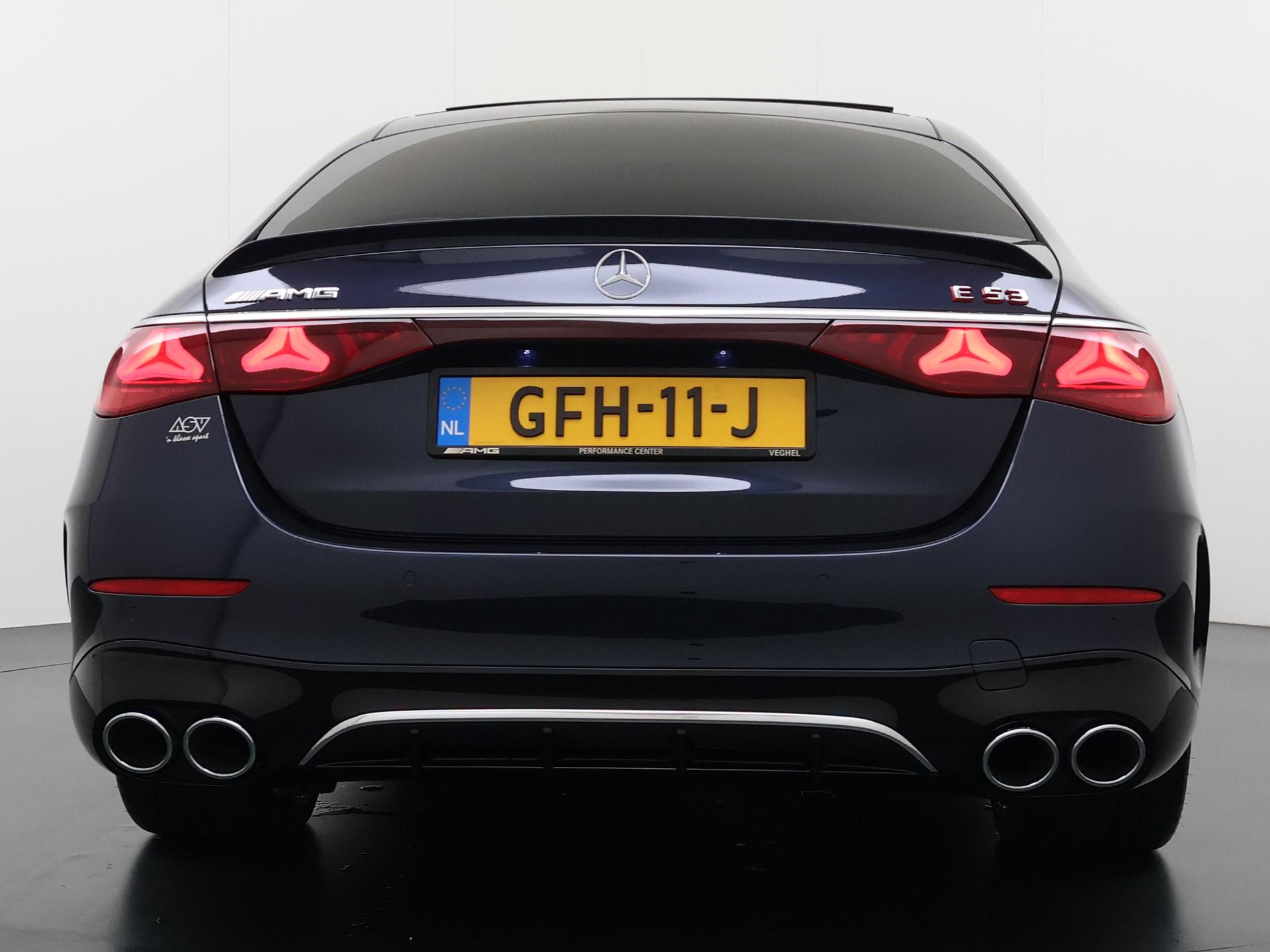 Mercedes-Benz E-Klasse AMG 53 4MATIC+ 3