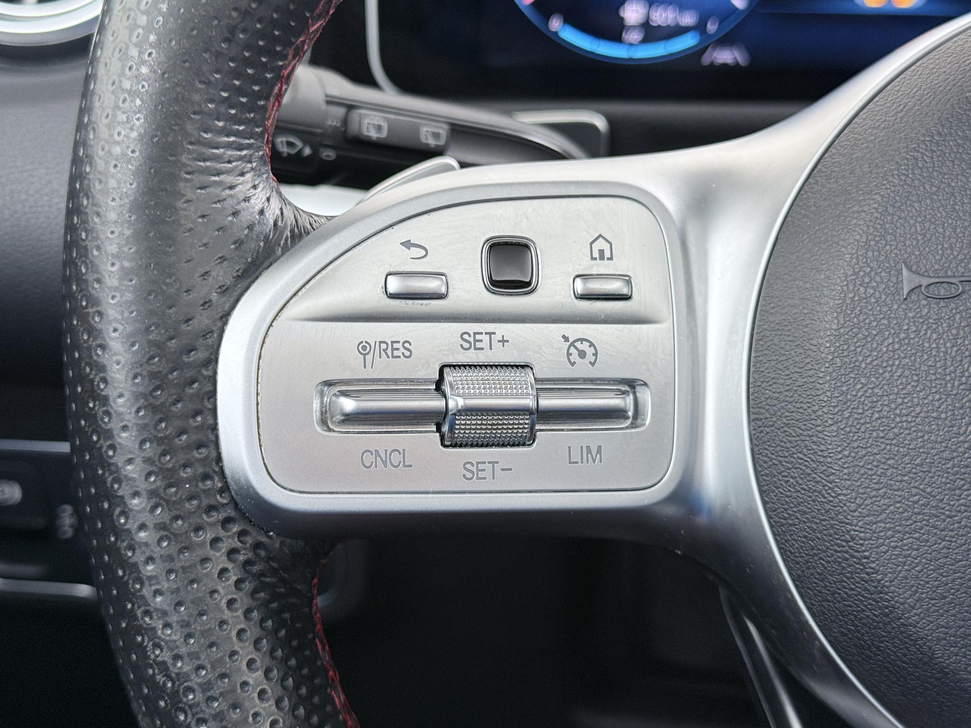 Mercedes-Benz GLB 200 AMG-line 7-pers. Business Solution 36