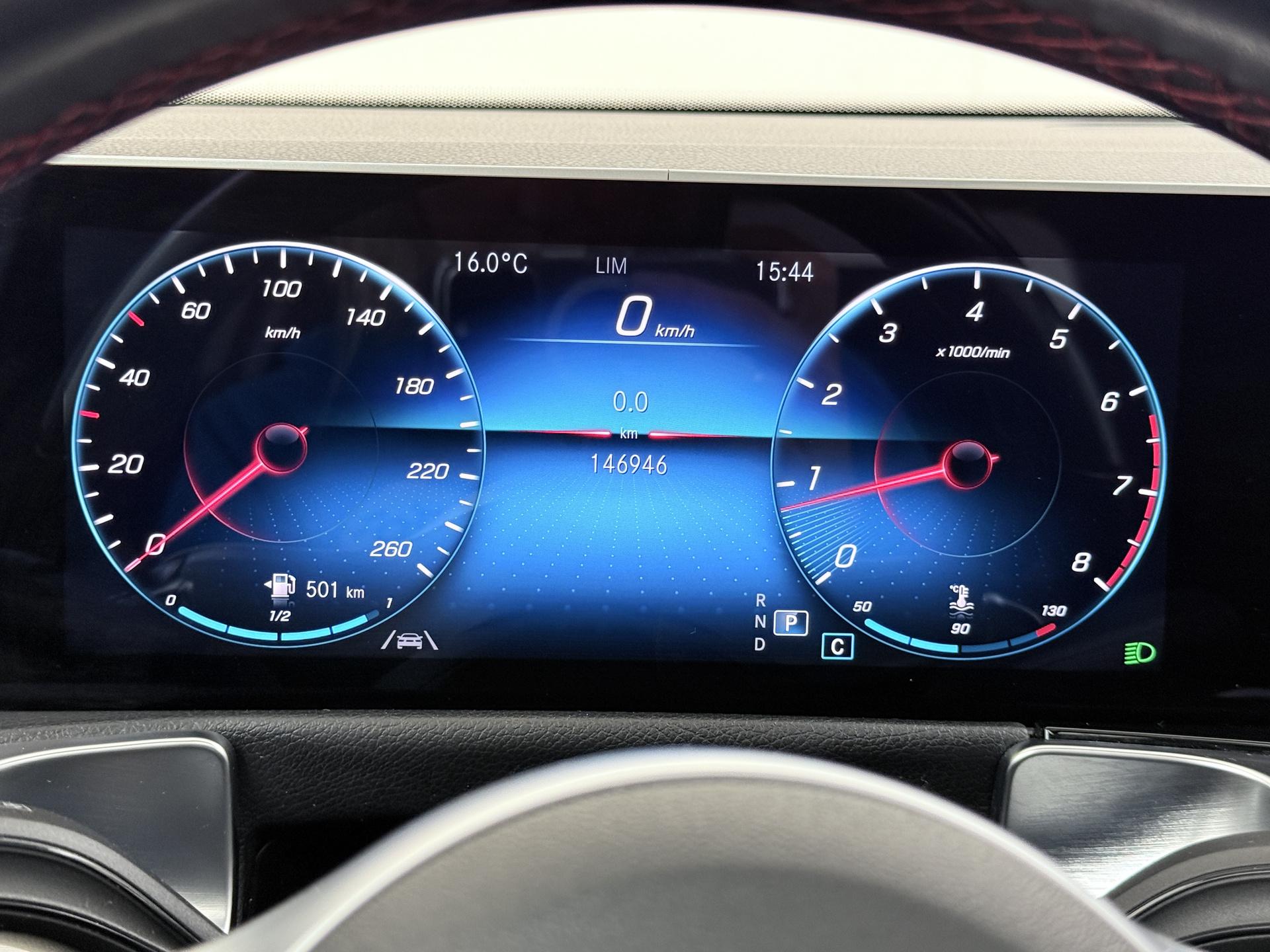 Mercedes-Benz GLB 200 AMG-line 7-pers. Business Solution 38