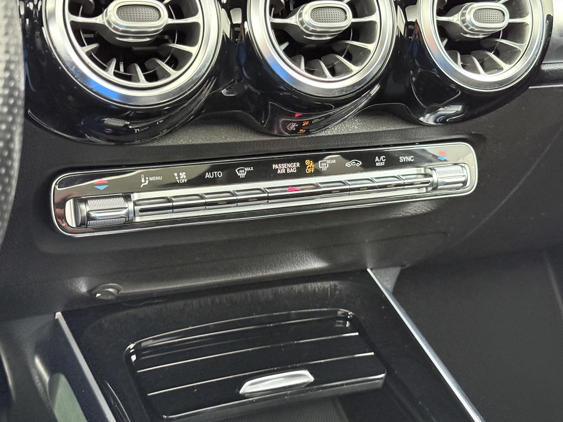 Mercedes-Benz GLB 200 AMG-line 7-pers. Business Solution 48