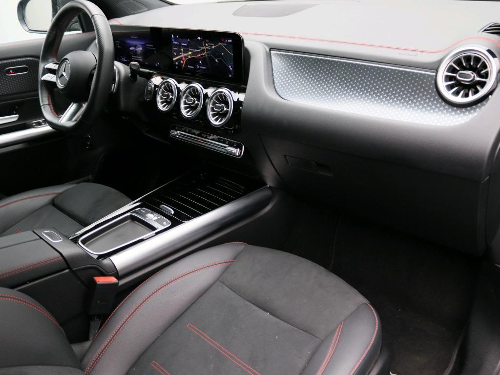 Mercedes-Benz EQA 250+ AMG Line 71 kWh 3