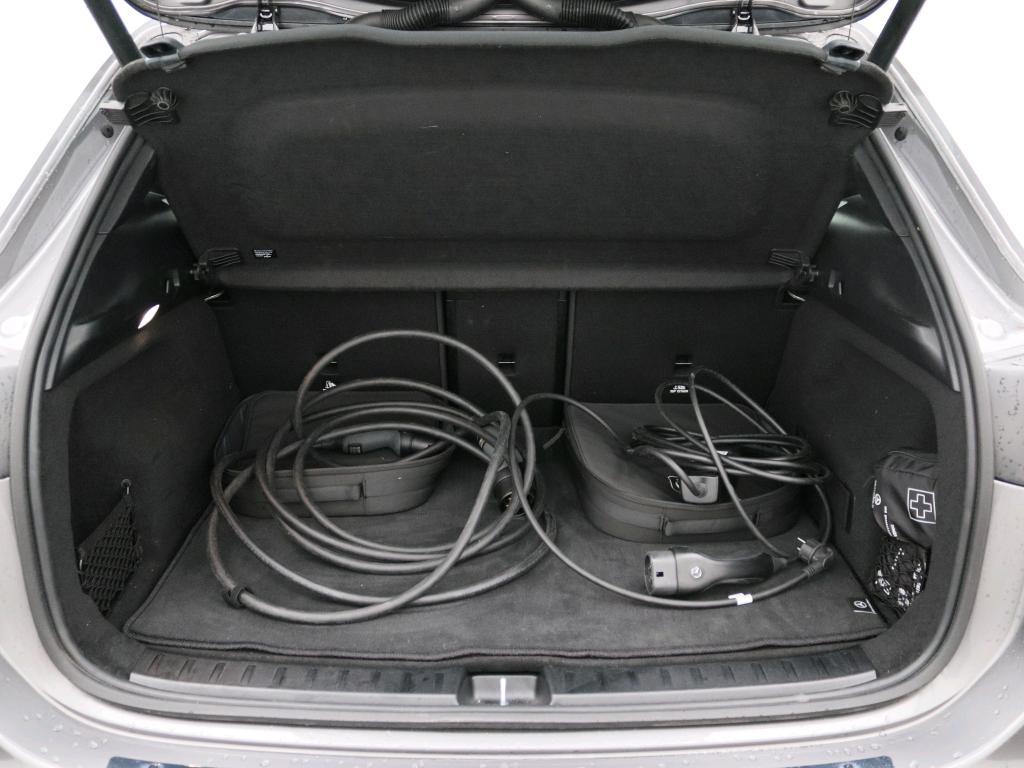 Mercedes-Benz EQA 250+ AMG Line 71 kWh 7