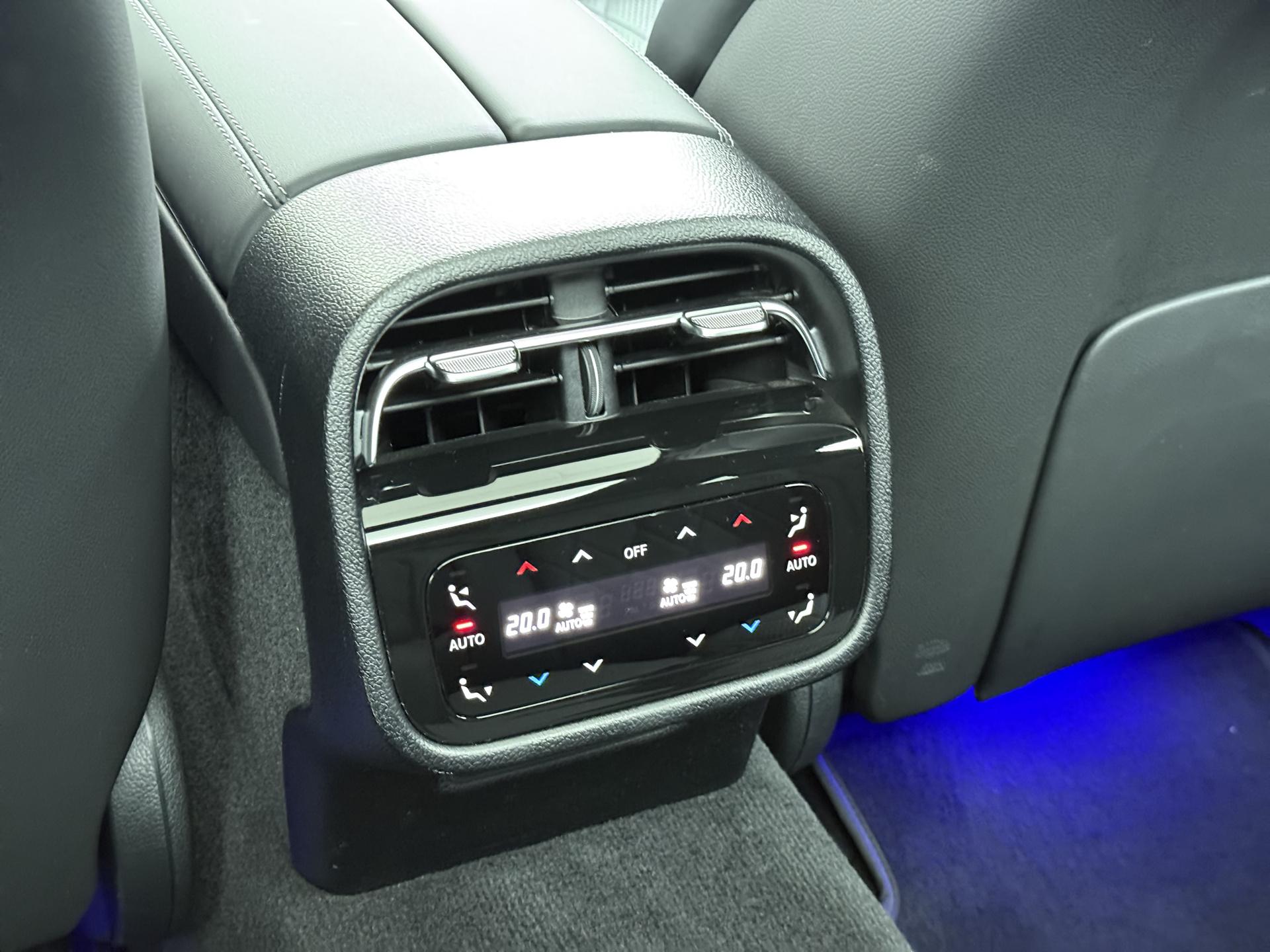 Mercedes-Benz E-Klasse All-Terrain 300 de 4MATIC All-Terrain 31