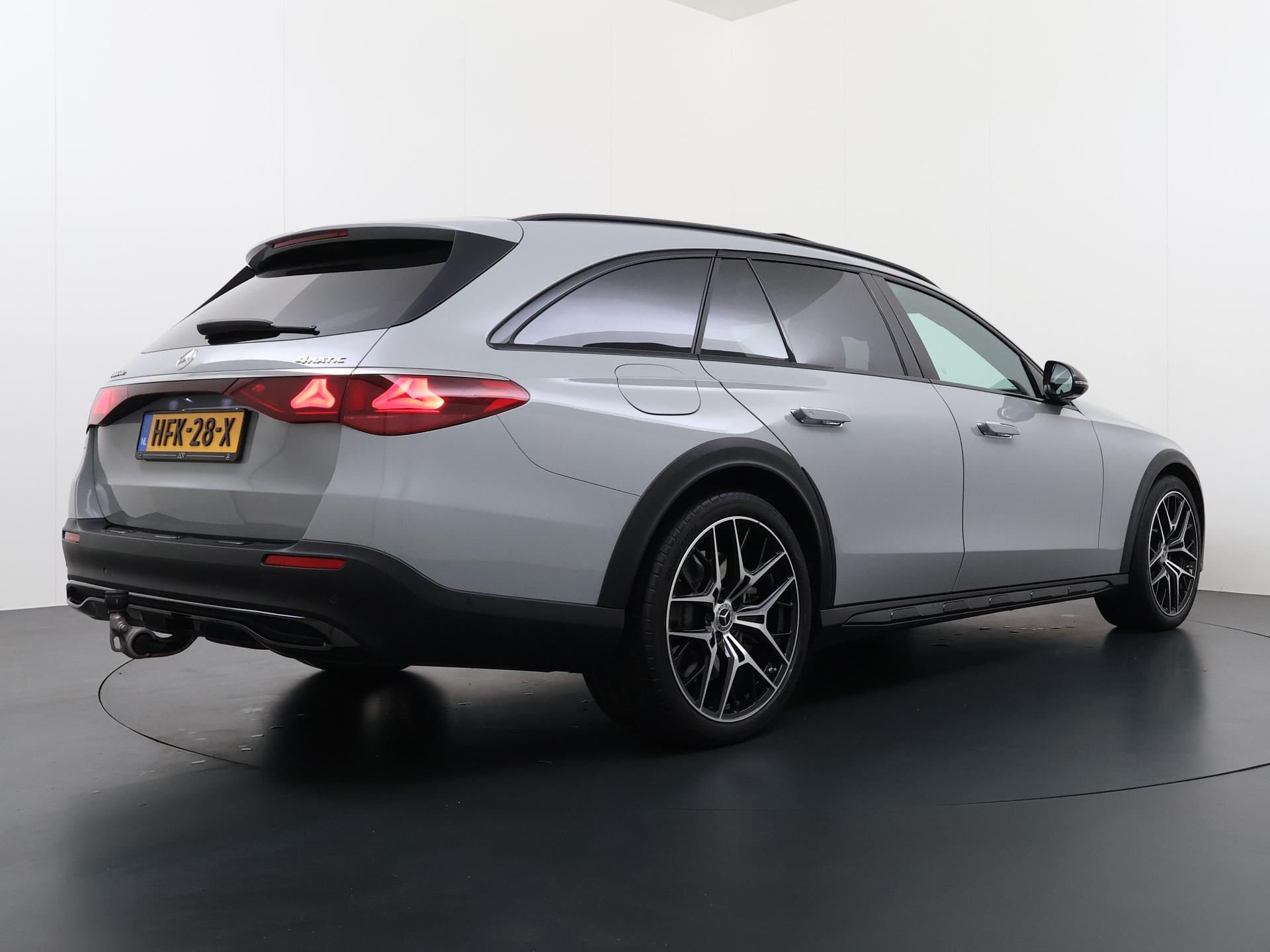 Mercedes-Benz E-Klasse All-Terrain 300 de 4MATIC All-Terrain 7