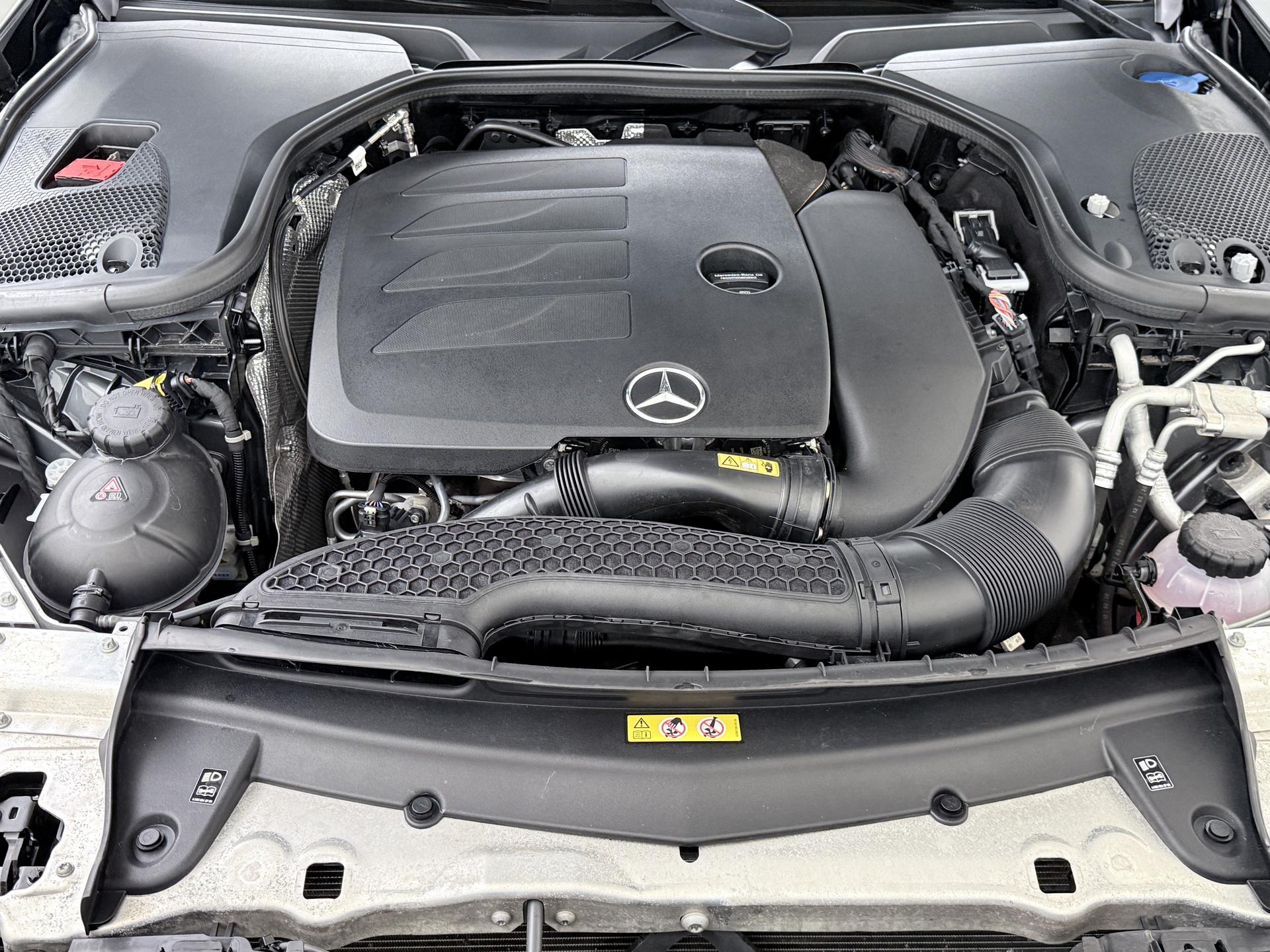 Mercedes-Benz E-Klasse Cabrio 200 AMG-Line 17