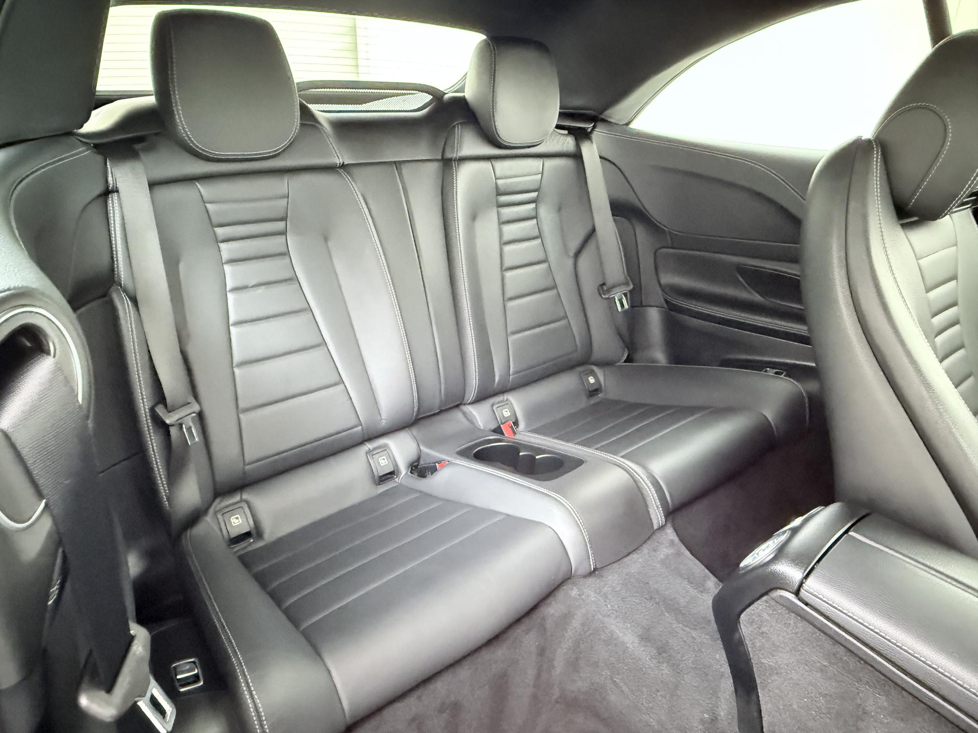 Mercedes-Benz E-Klasse Cabrio 200 AMG-Line 44