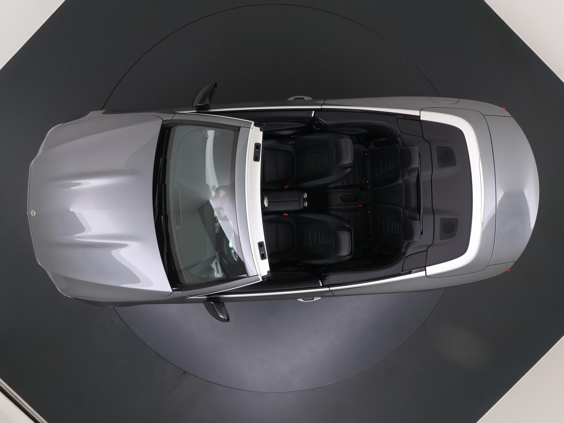 Mercedes-Benz E-Klasse Cabrio 200 AMG-Line 8