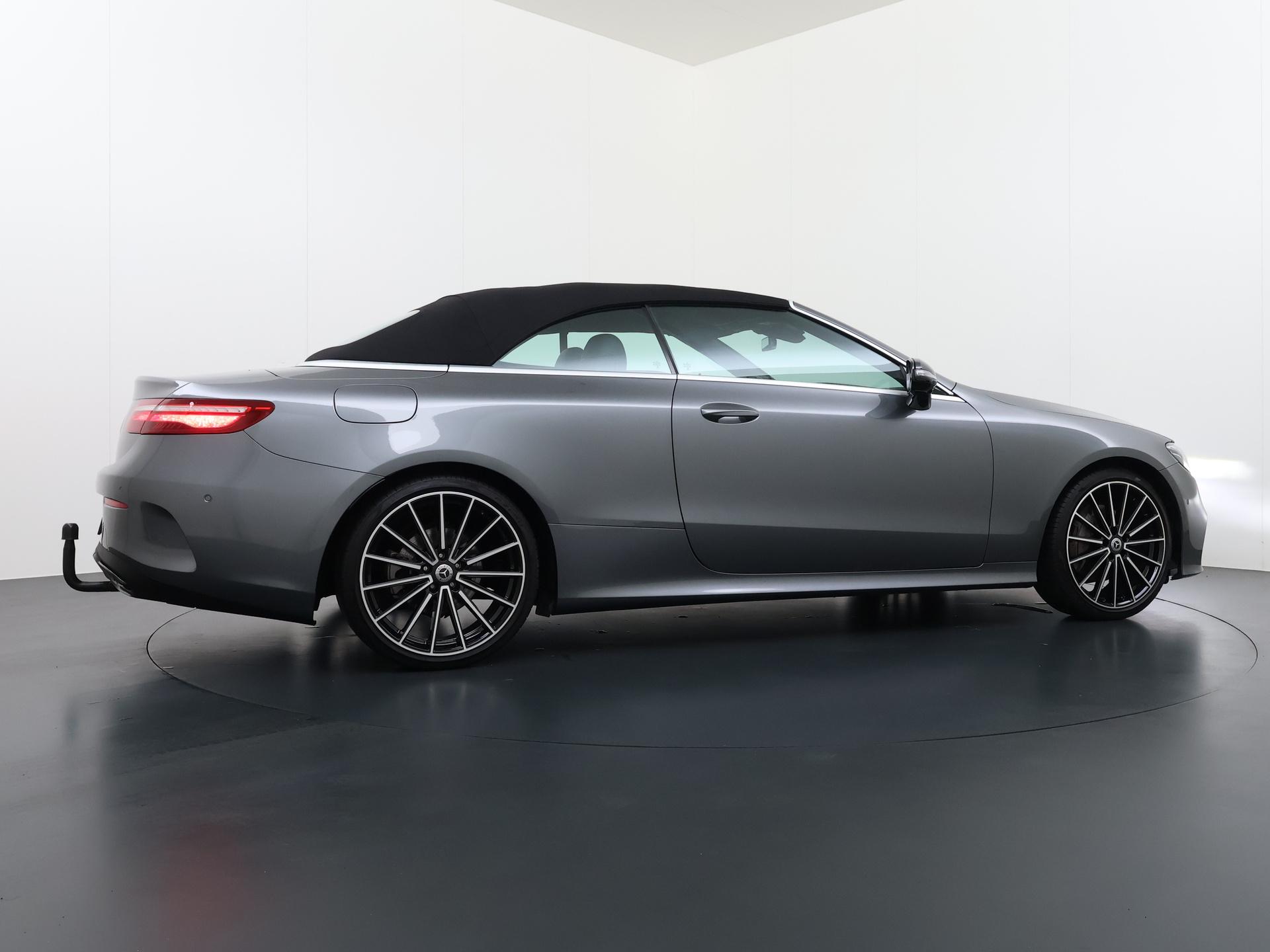 Mercedes-Benz E-Klasse Cabrio 200 AMG-Line 9