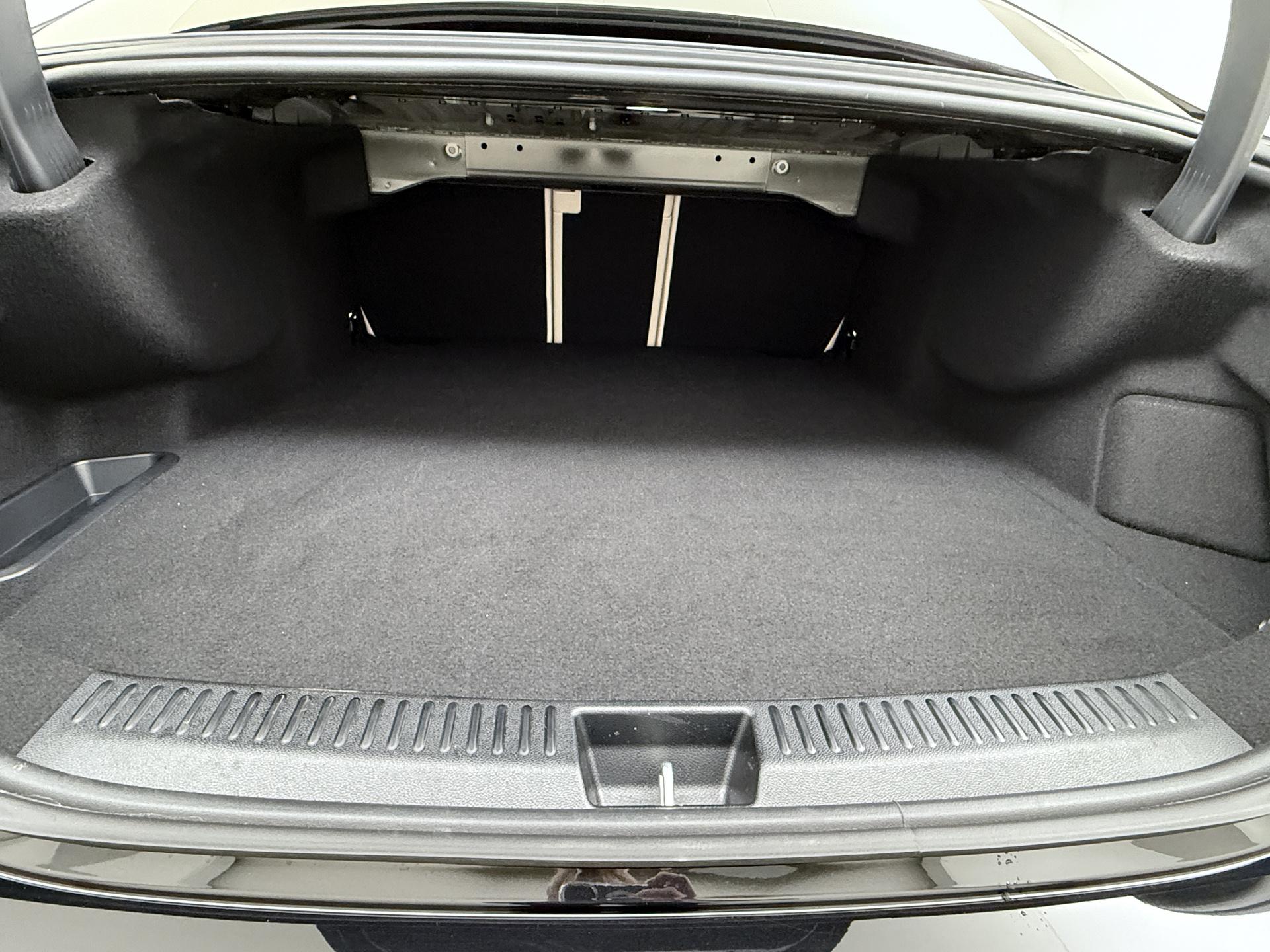 Mercedes-Benz E-Klasse 400 e 4MATIC Exclusive Line 19