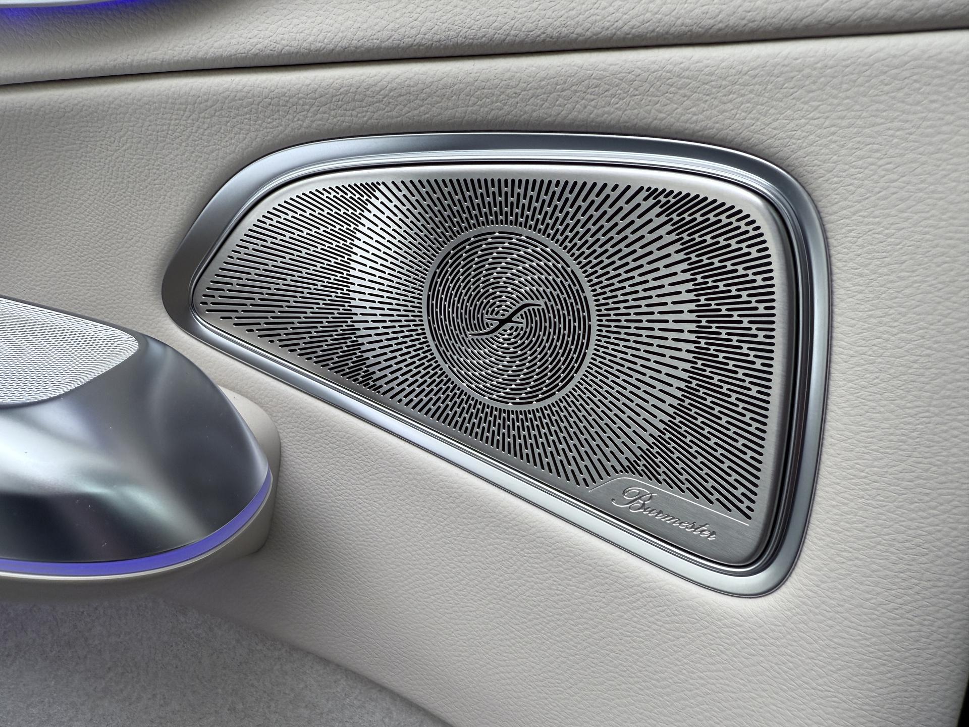 Mercedes-Benz E-Klasse 400 e 4MATIC Exclusive Line 32