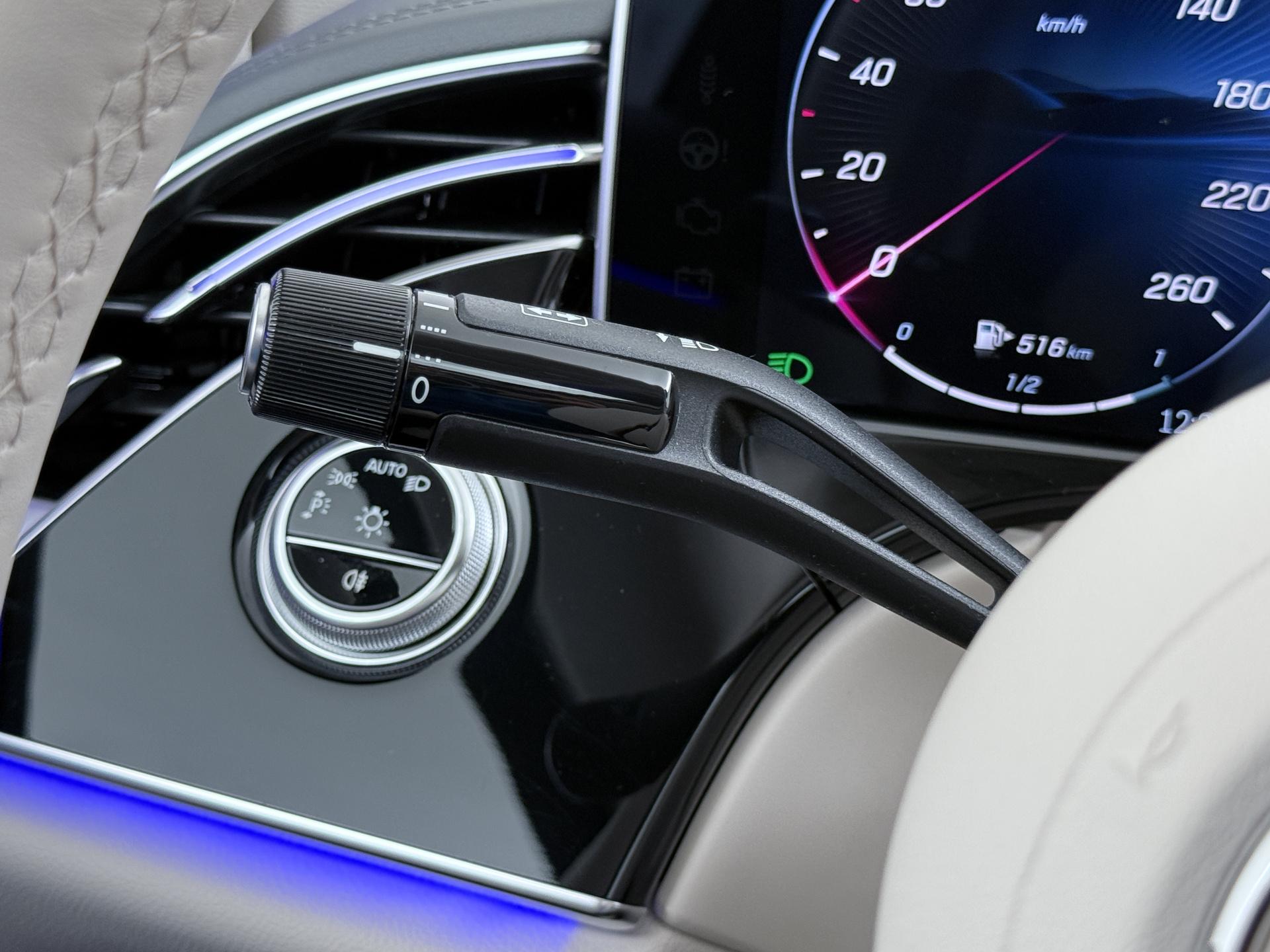 Mercedes-Benz E-Klasse 400 e 4MATIC Exclusive Line 33