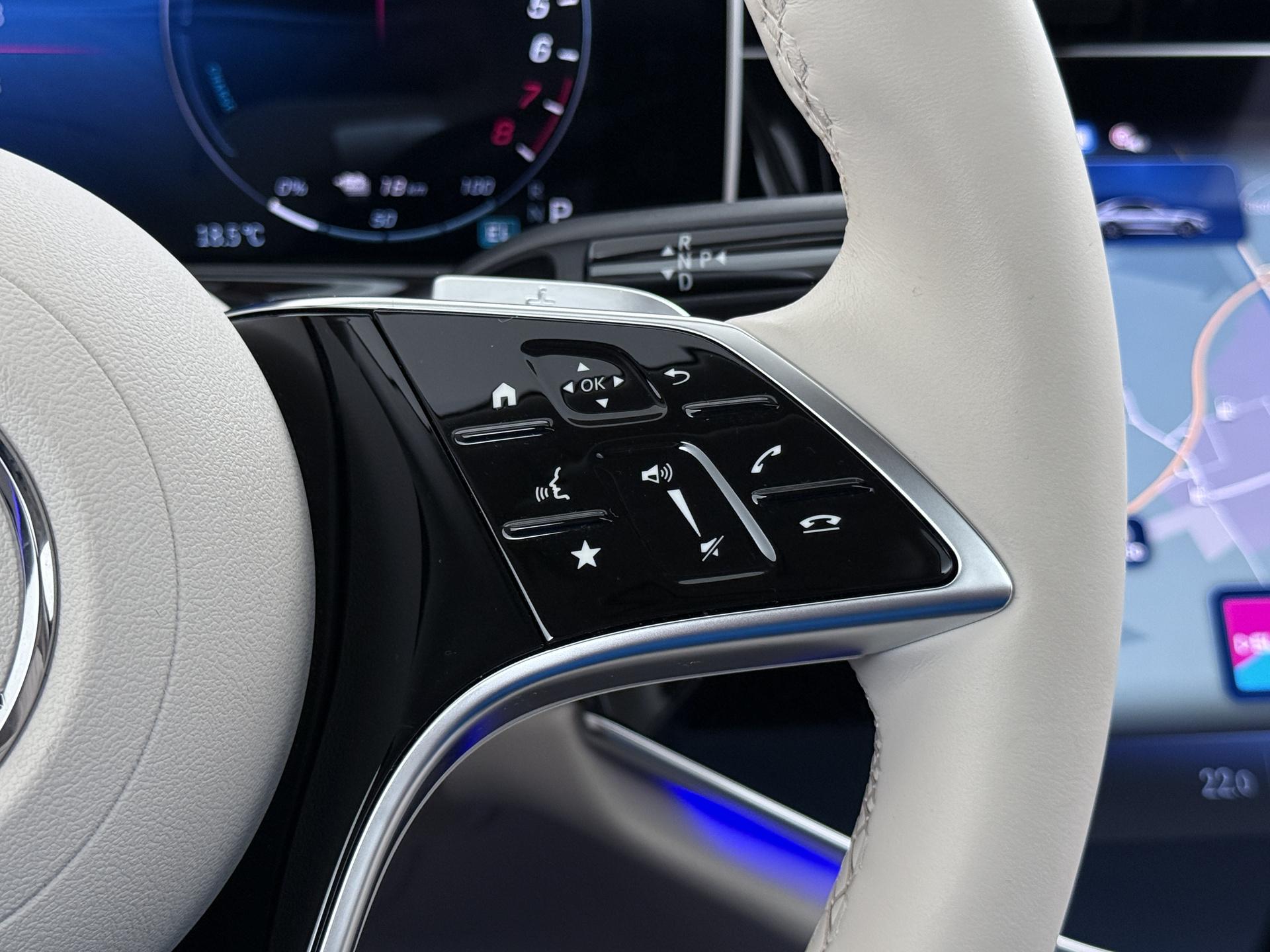 Mercedes-Benz E-Klasse 400 e 4MATIC Exclusive Line 36