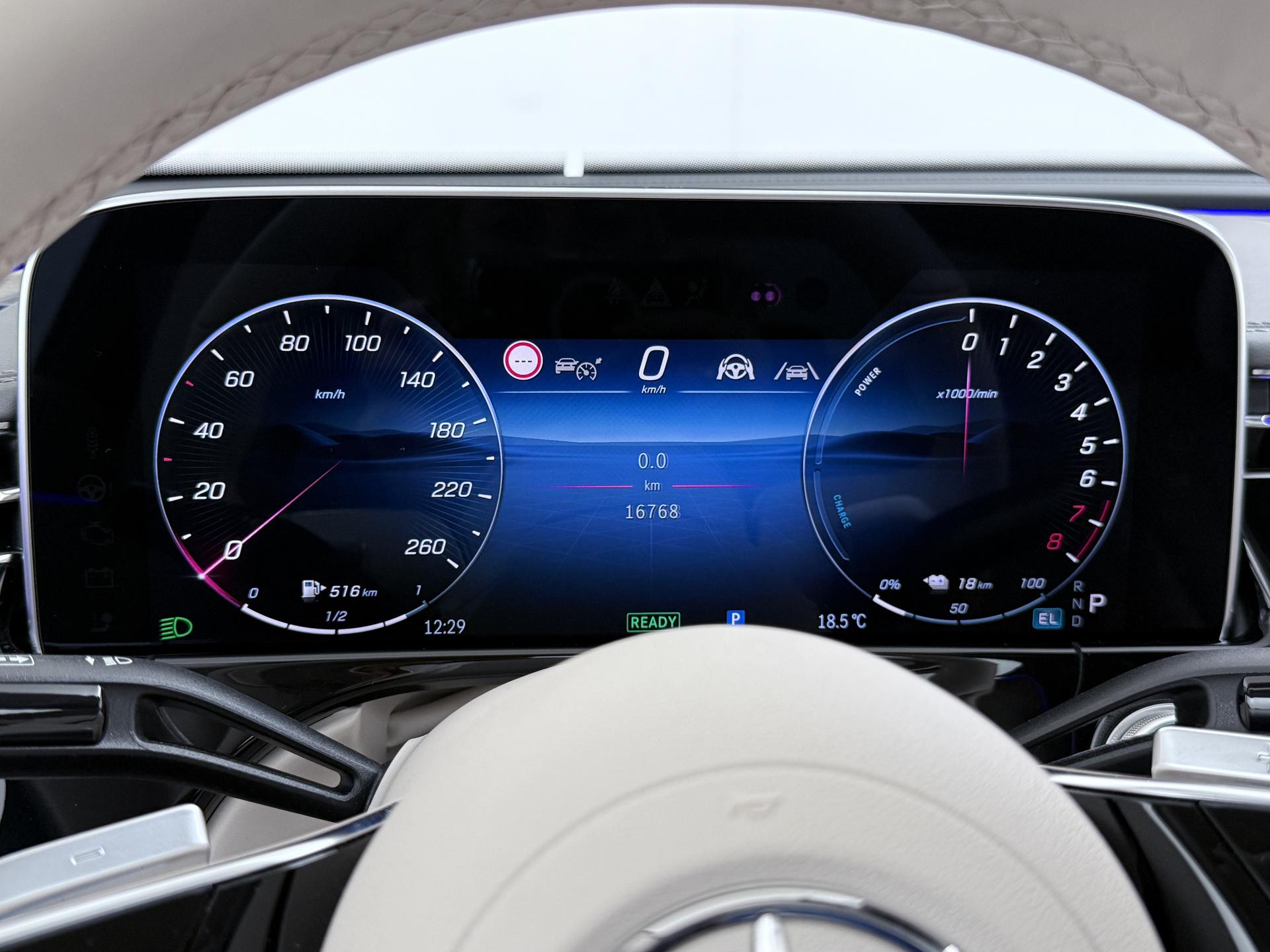 Mercedes-Benz E-Klasse 400 e 4MATIC Exclusive Line 37