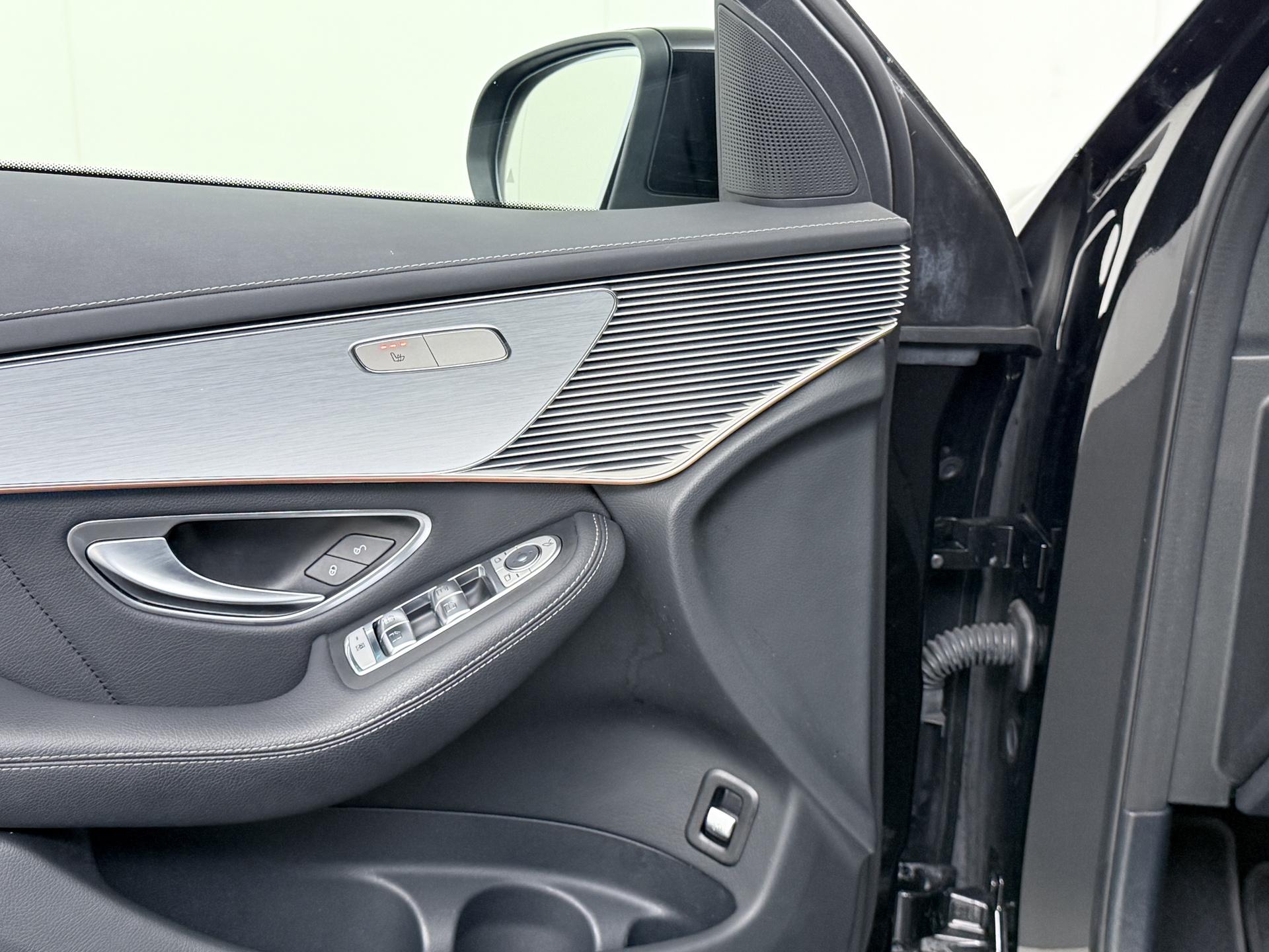 Mercedes-Benz EQC 400 4MATIC Premium Plus 80 kWh Accu 22