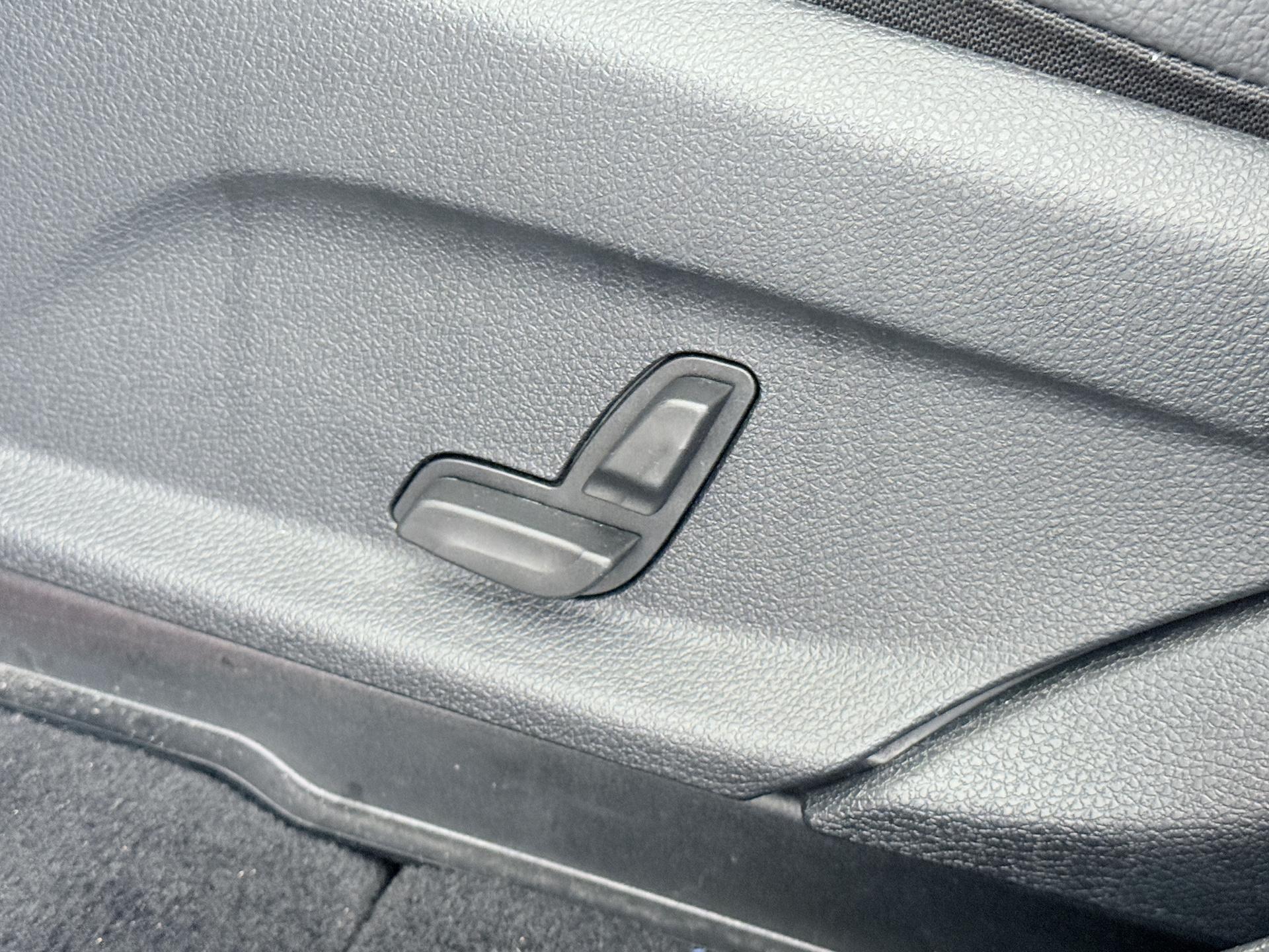 Mercedes-Benz EQC 400 4MATIC Premium Plus 80 kWh Accu 24