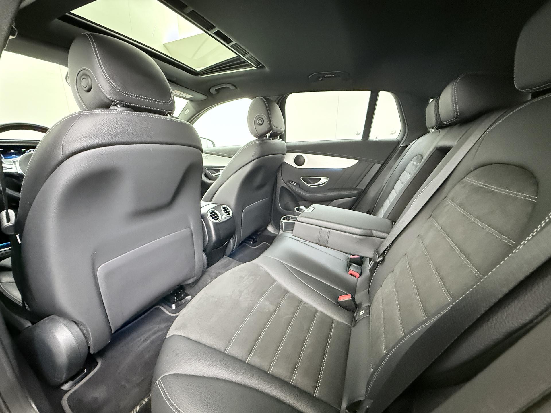 Mercedes-Benz EQC 400 4MATIC Premium Plus 80 kWh Accu 26