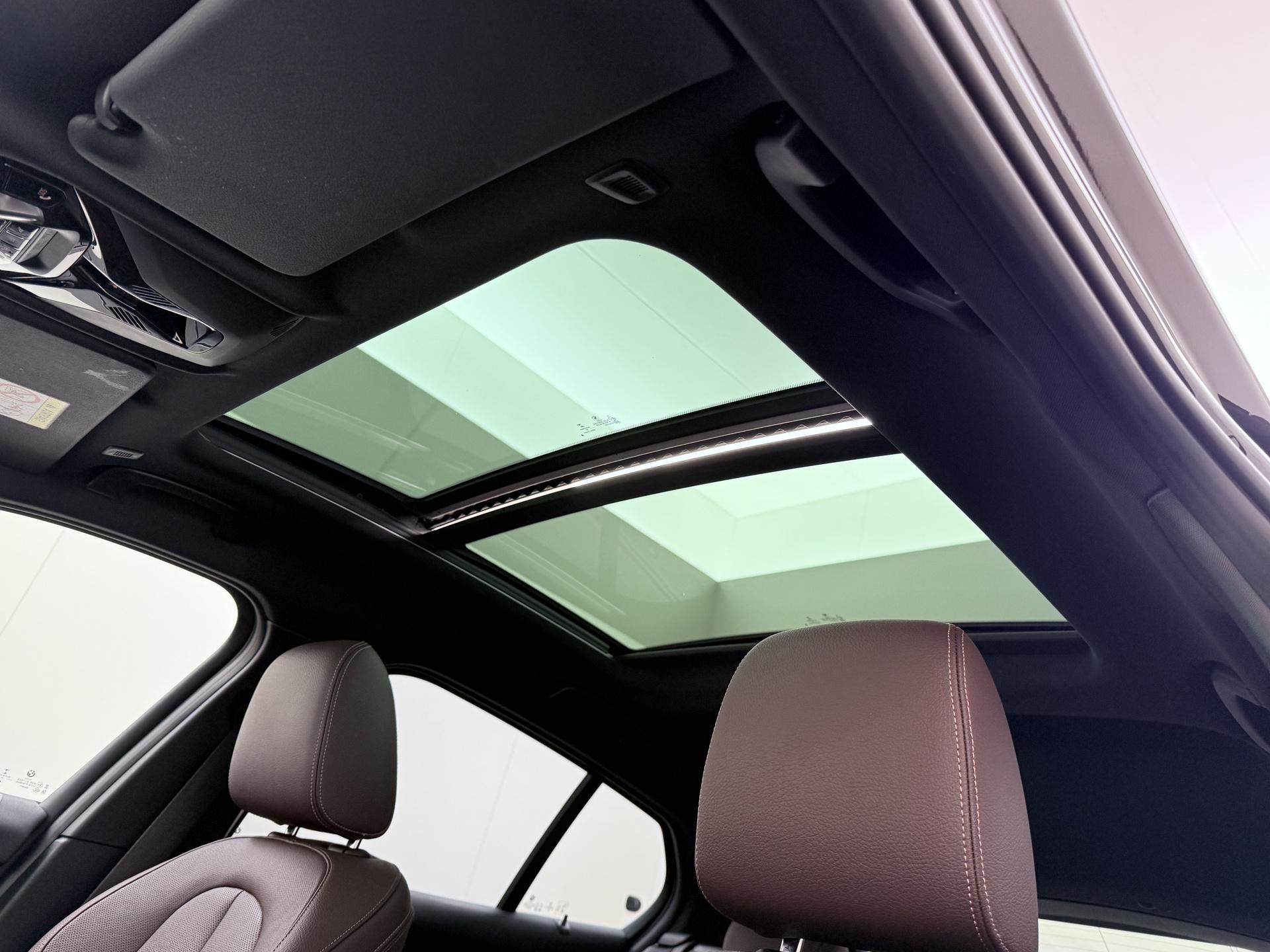 BMW 1-serie 118i High Executive Edition 14