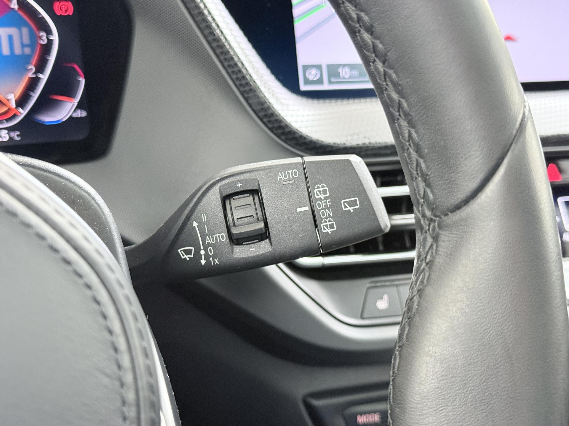 BMW 1-serie 118i High Executive Edition 22