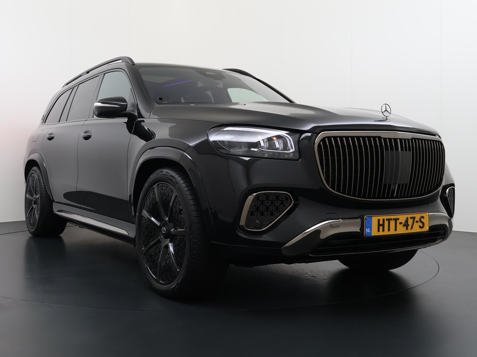 Mercedes-Benz GLS Maybach 600 4MATIC 11