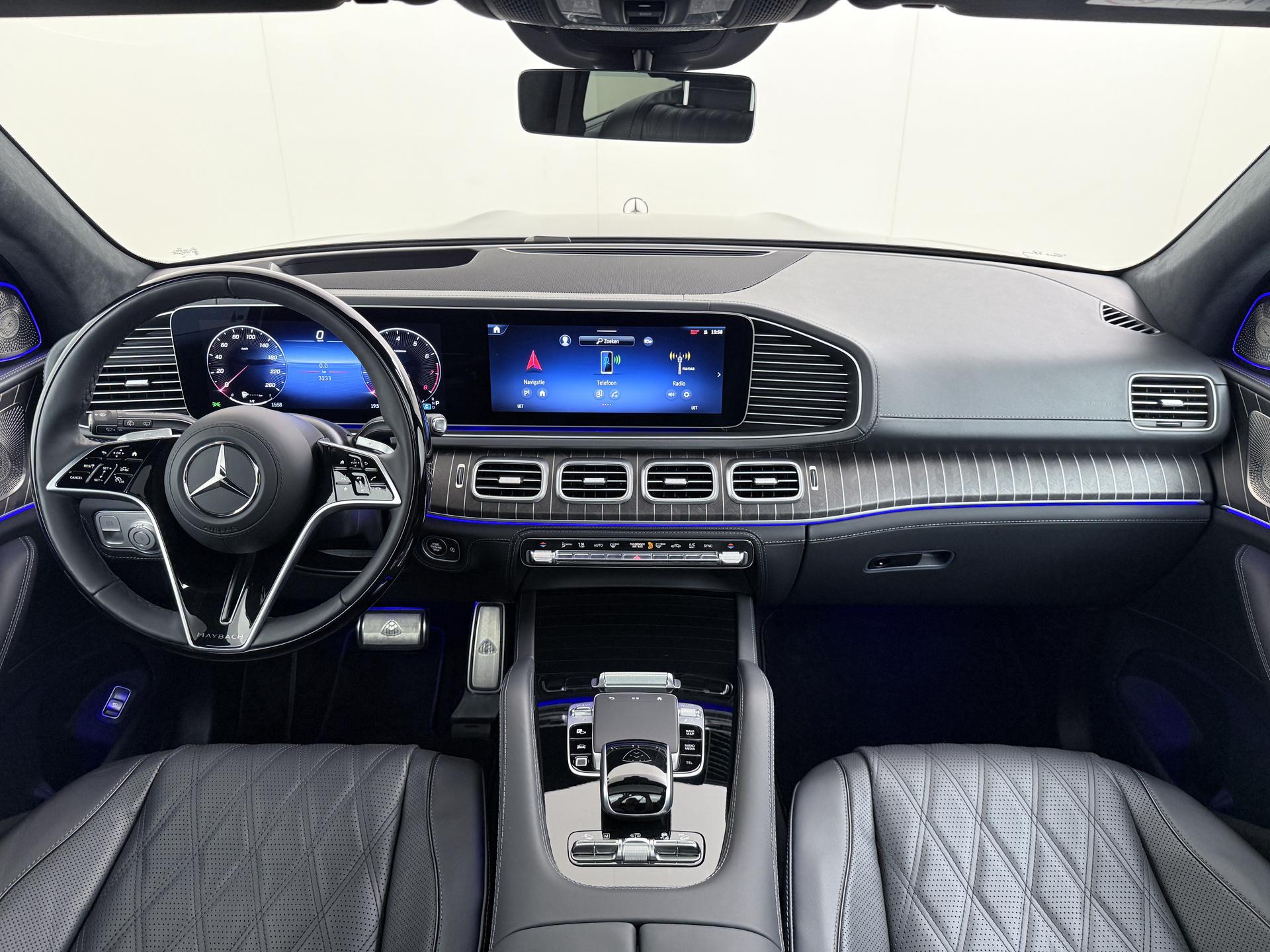 Mercedes-Benz GLS Maybach 600 4MATIC 12