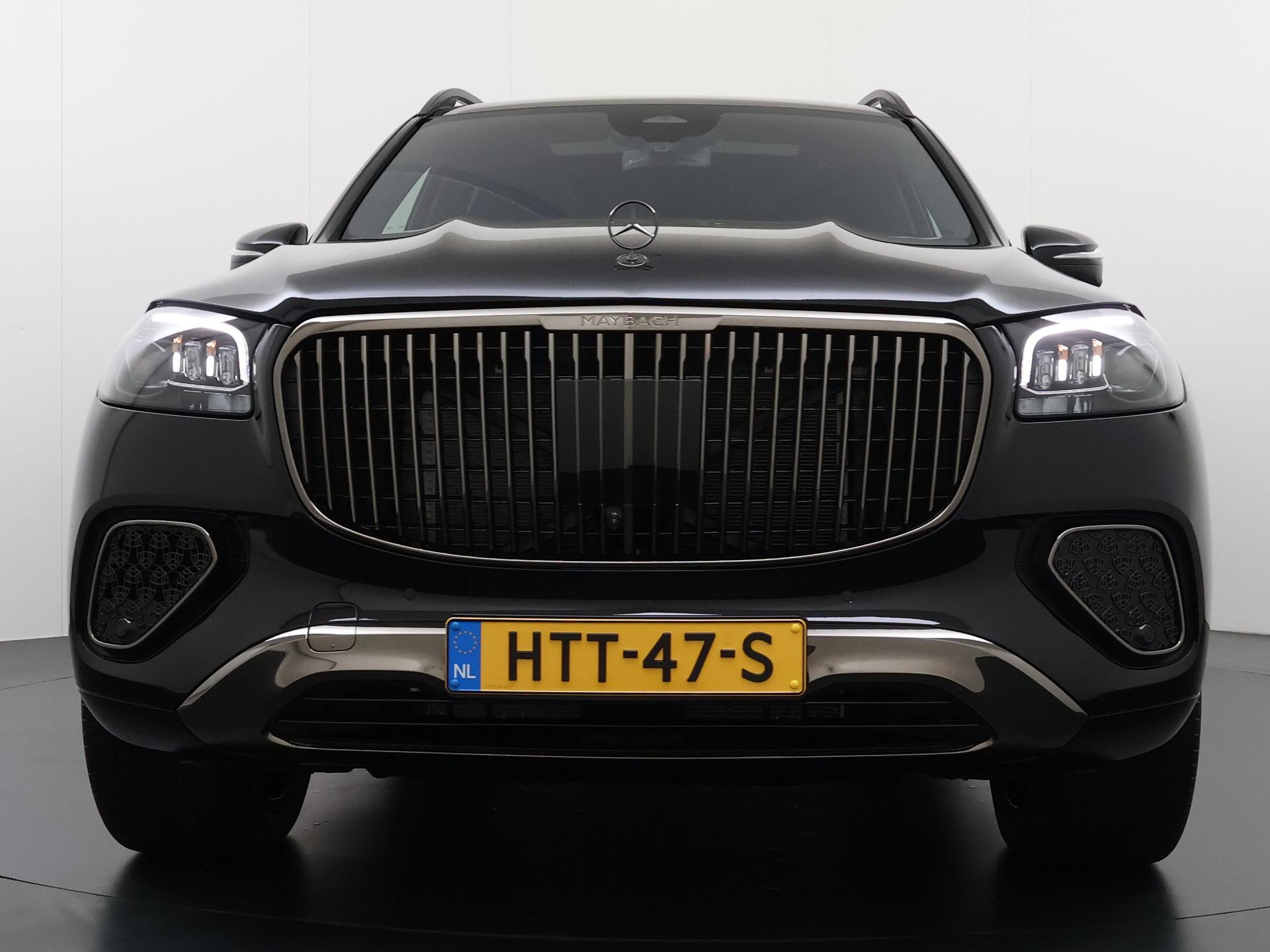 Mercedes-Benz GLS Maybach 600 4MATIC 13