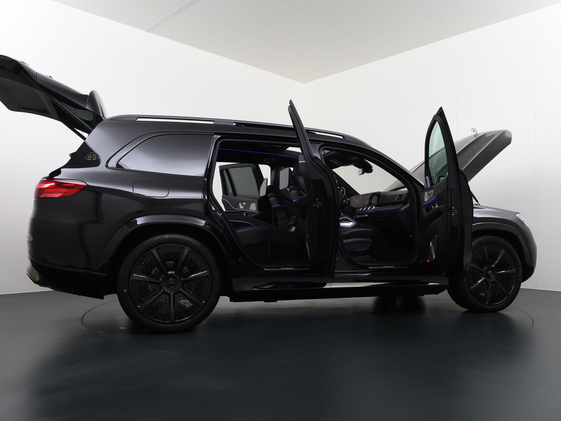 Mercedes-Benz GLS Maybach 600 4MATIC 16