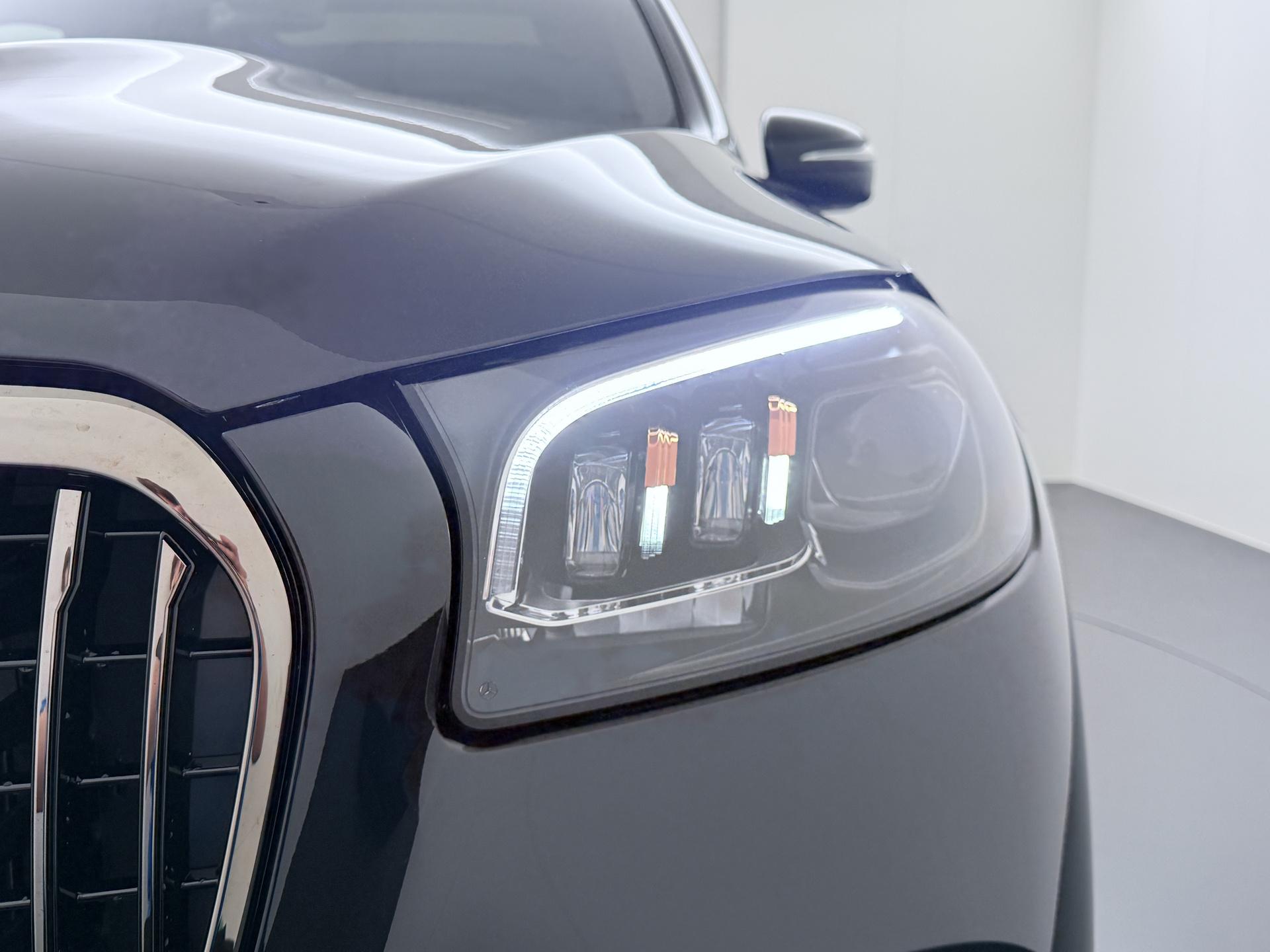 Mercedes-Benz GLS Maybach 600 4MATIC 23