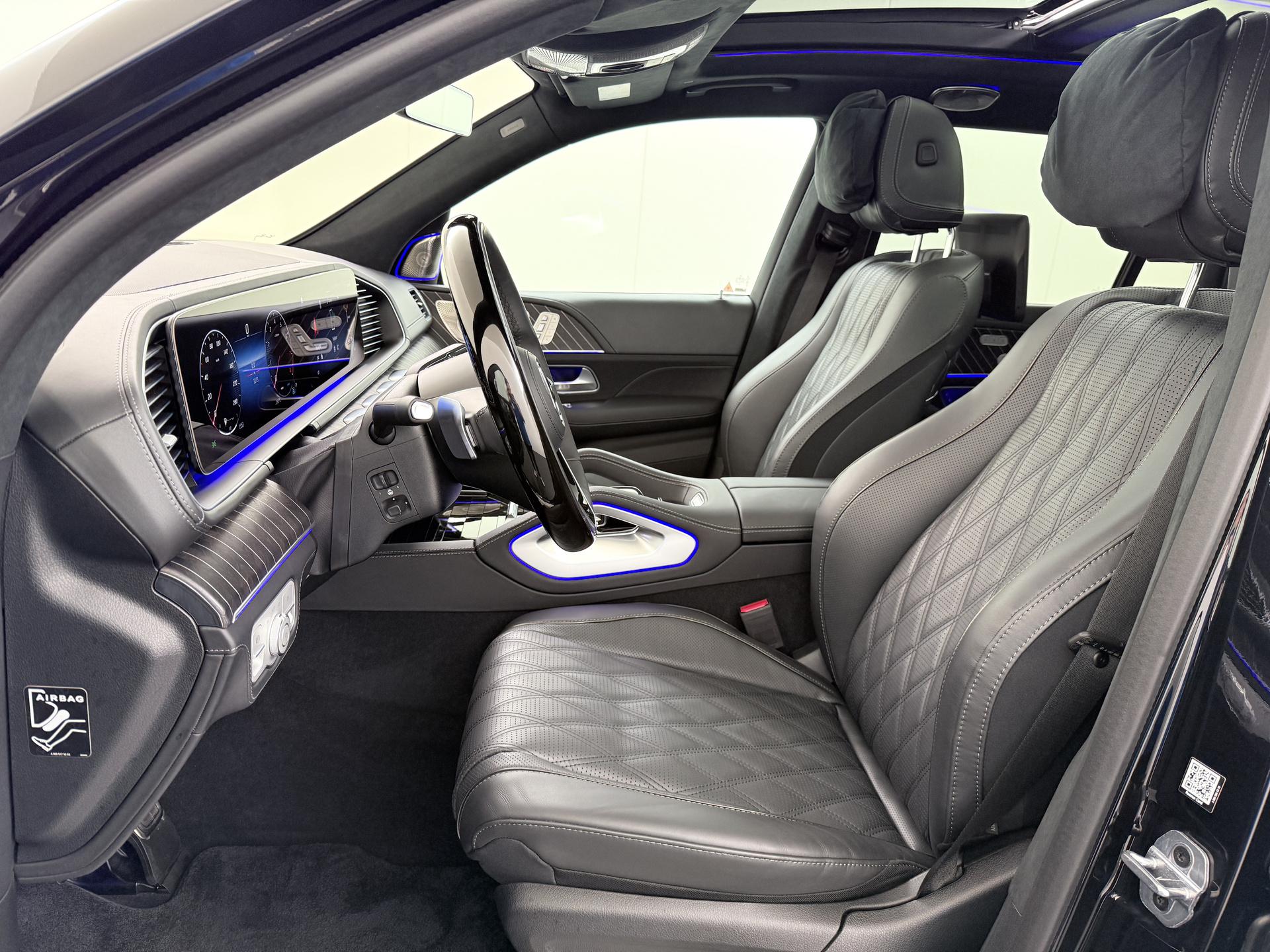 Mercedes-Benz GLS Maybach 600 4MATIC 27