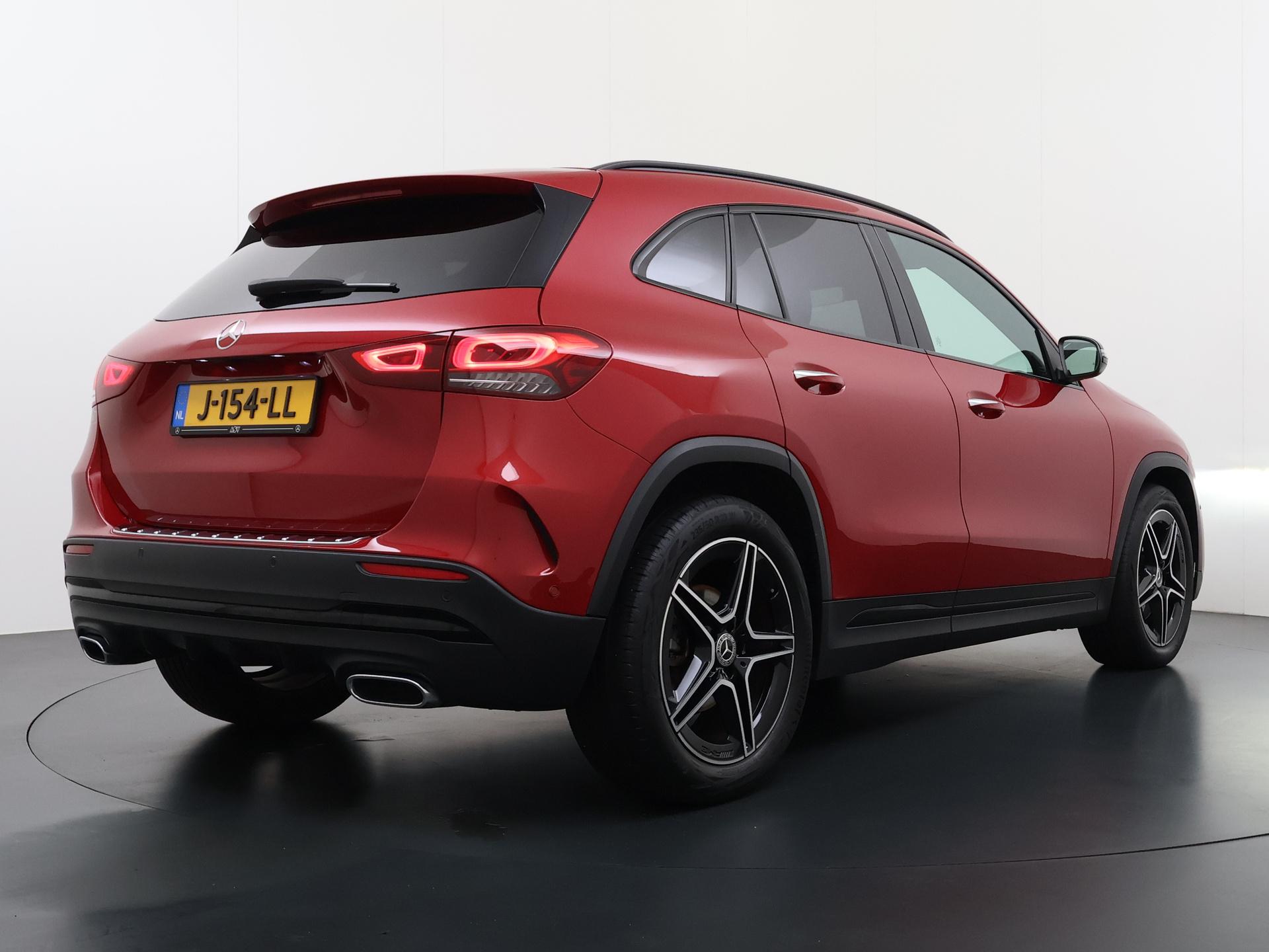 Mercedes-Benz GLA 200 AMG Business Solution 4