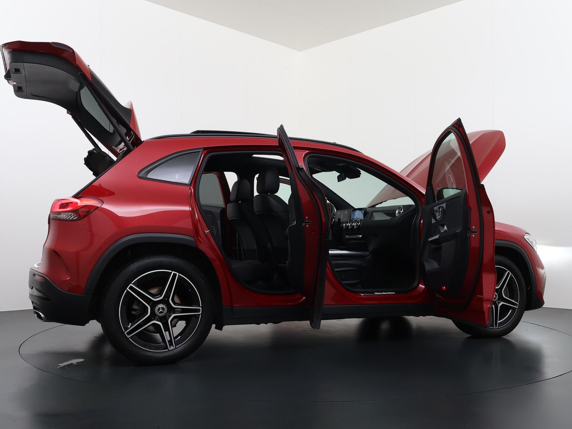 Mercedes-Benz GLA 200 AMG Business Solution 9