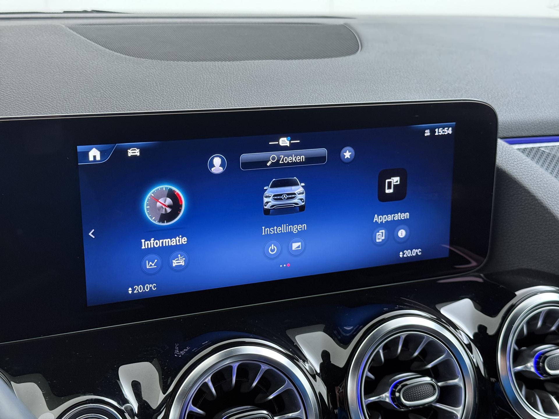 Mercedes-Benz GLA GLA 180 DCT AMG-Line 38