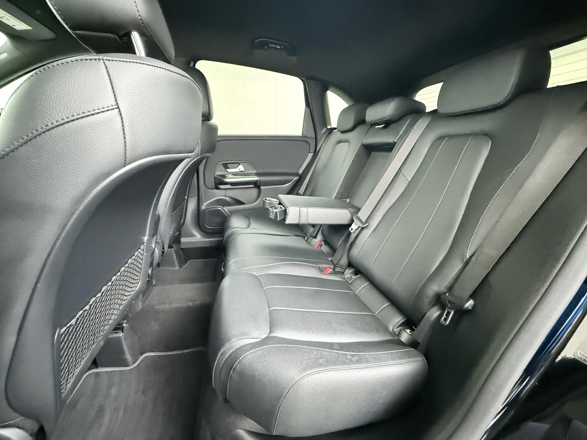 Mercedes-Benz B-Klasse 250 e Luxury Line 16