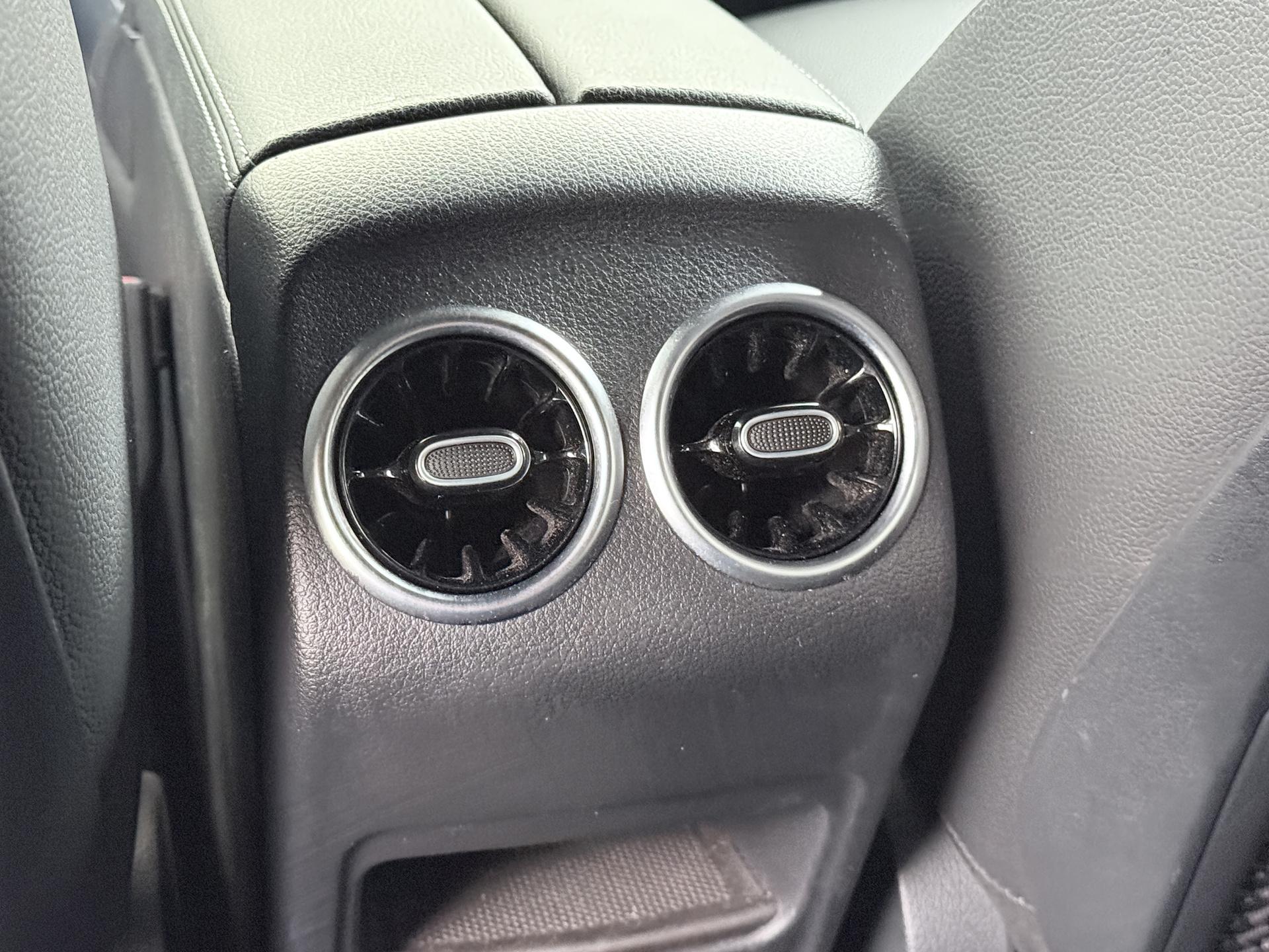 Mercedes-Benz B-Klasse 250 e Luxury Line 17