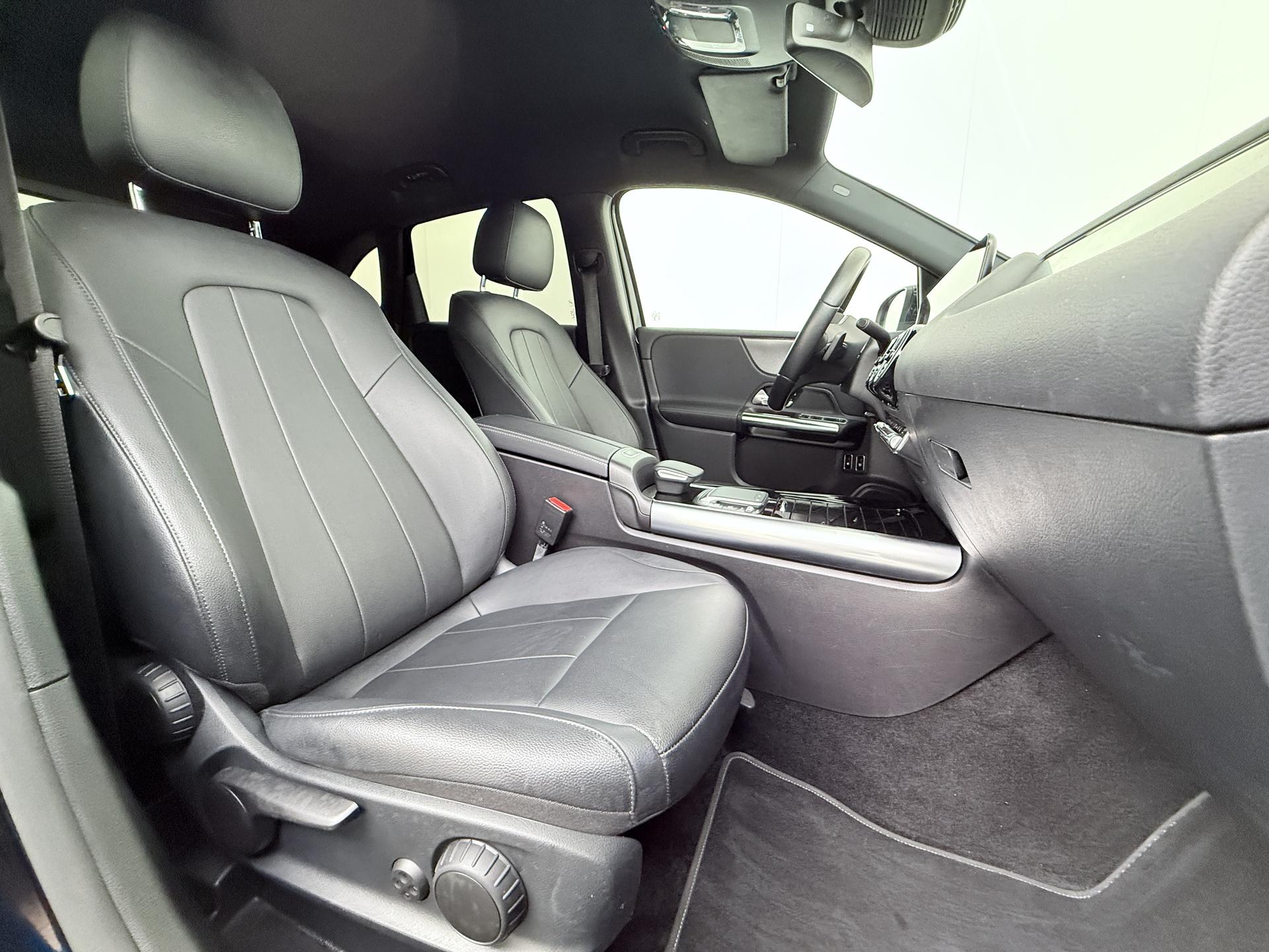 Mercedes-Benz B-Klasse 250 e Luxury Line 38