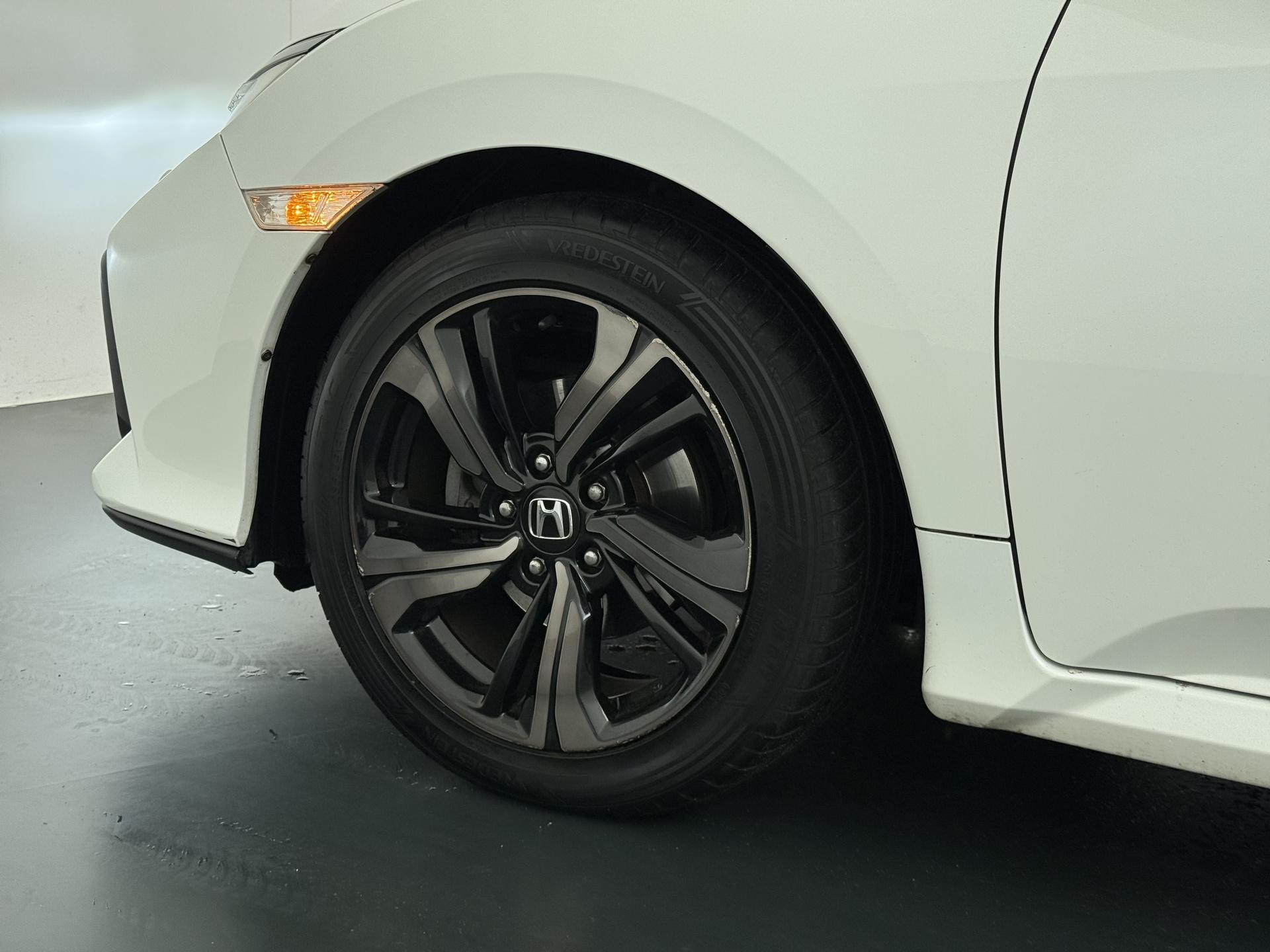 Honda Civic 1.0 i-VTEC Executive 15