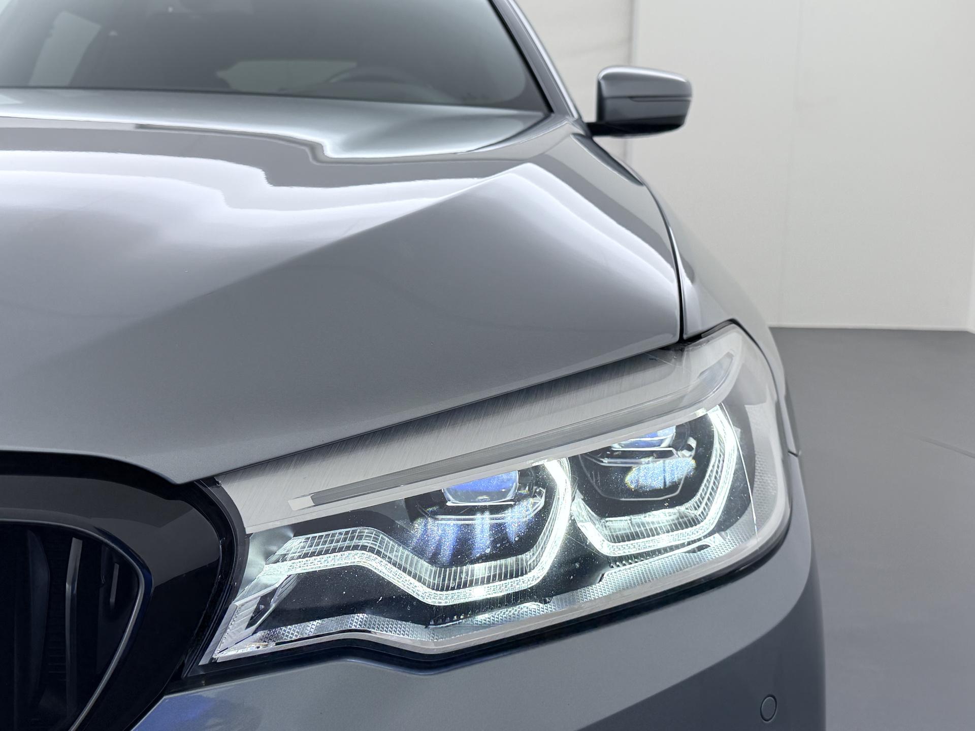 BMW 5 Serie Touring 530i High Executive Edition 10