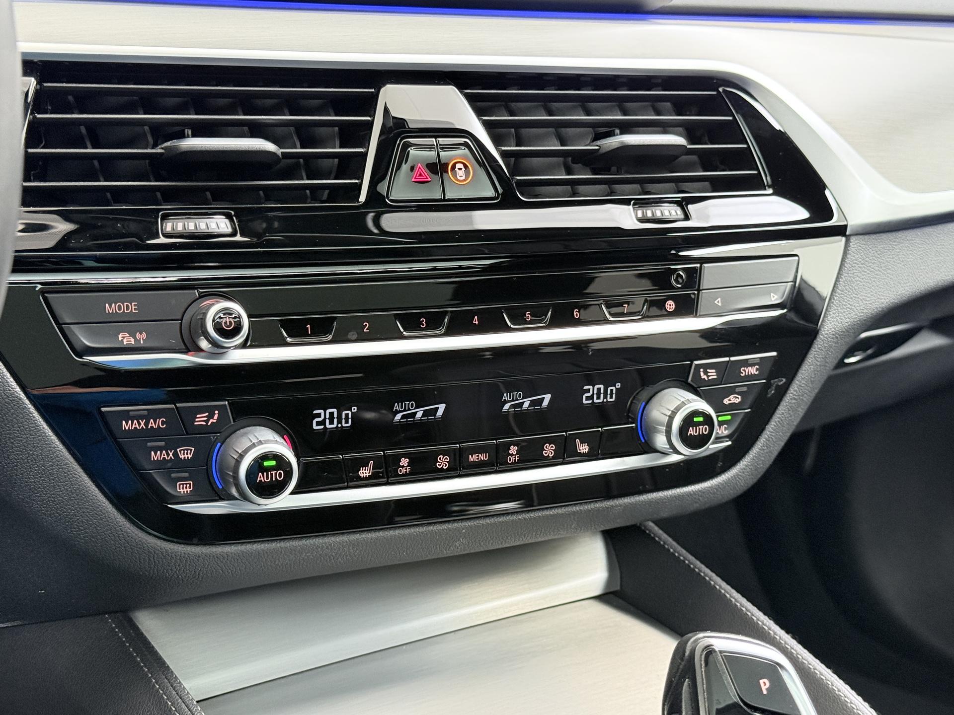 BMW 5 Serie Touring 530i High Executive Edition 36