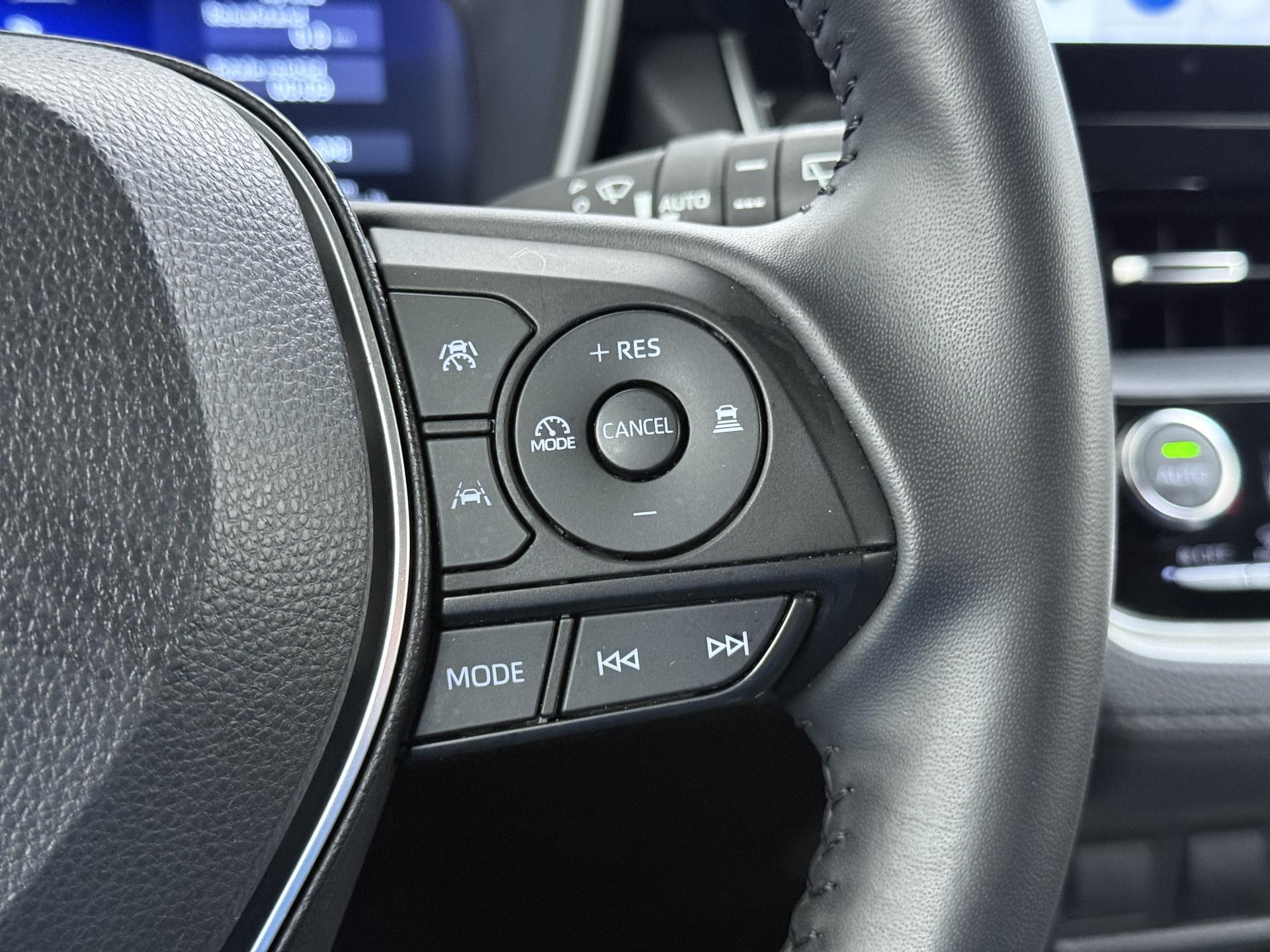 Toyota Corolla Cross 2.0 High Power Hybrid Active 22