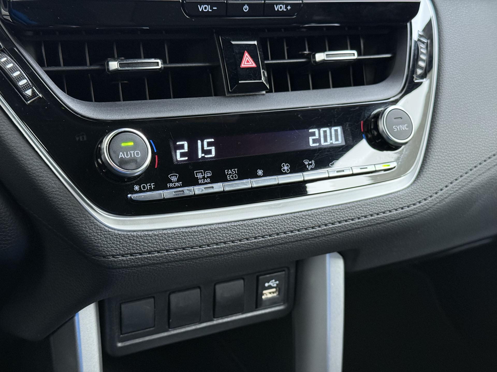 Toyota Corolla Cross 2.0 High Power Hybrid Active 28