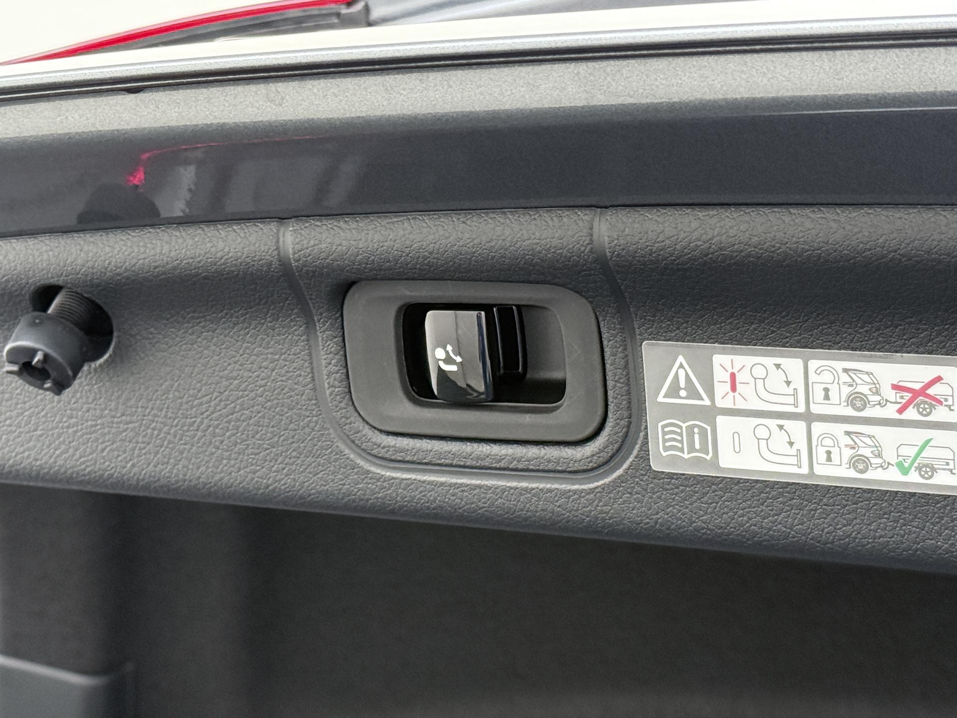 Mercedes-Benz C-klasse 300 e Business Solution AMG 17