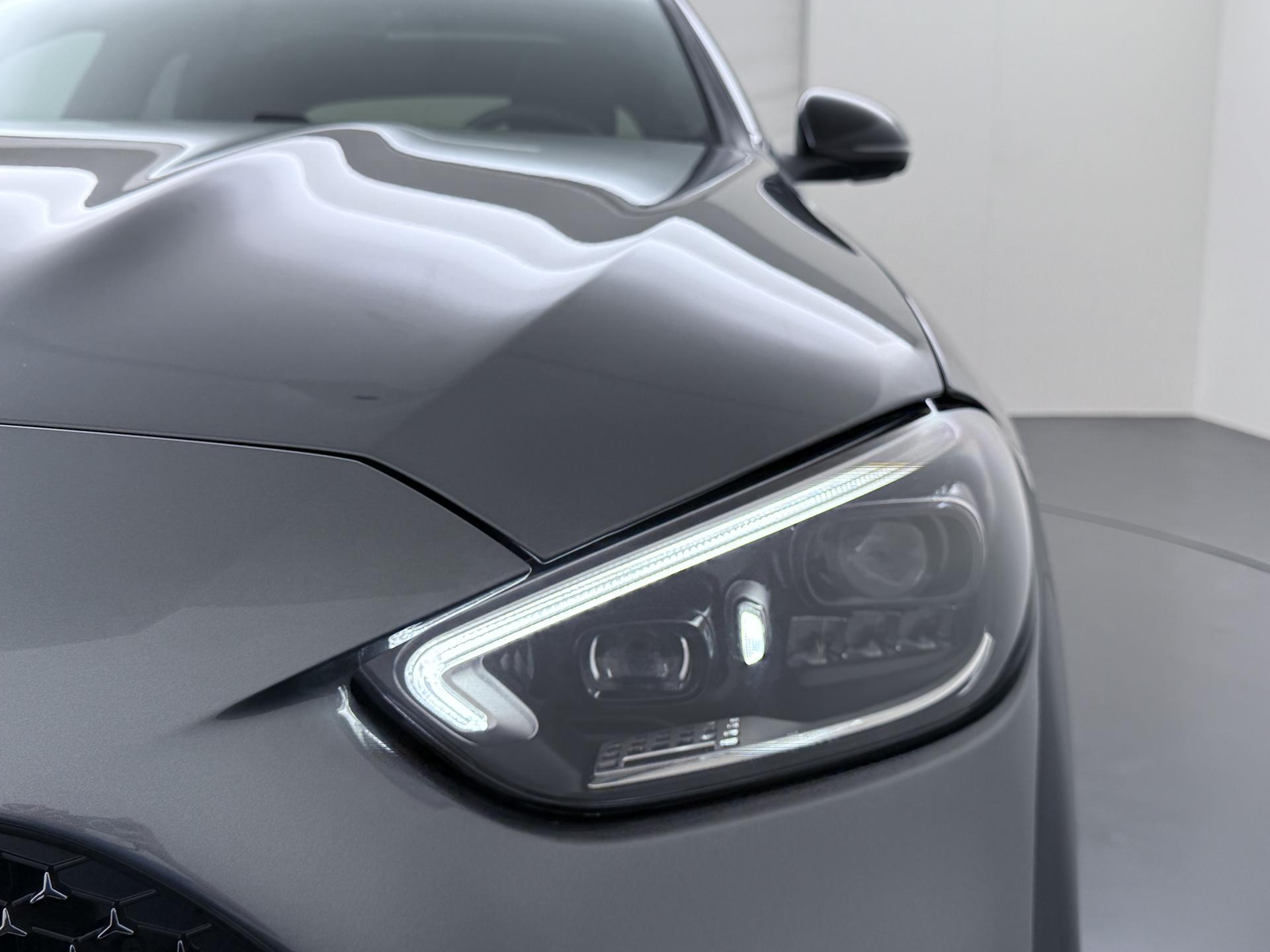 Mercedes-Benz C-klasse 300 e Business Solution AMG 19