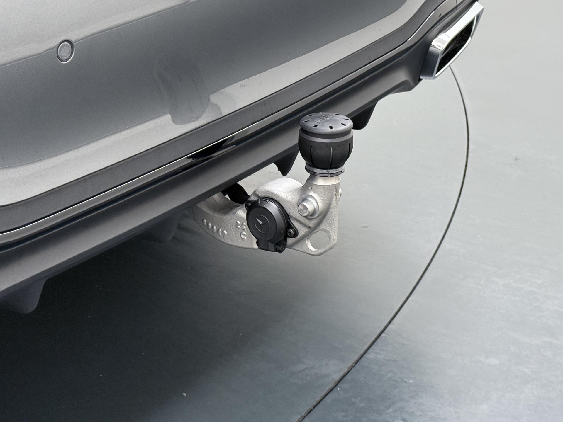 Mercedes-Benz C-klasse 300 e Business Solution AMG 5