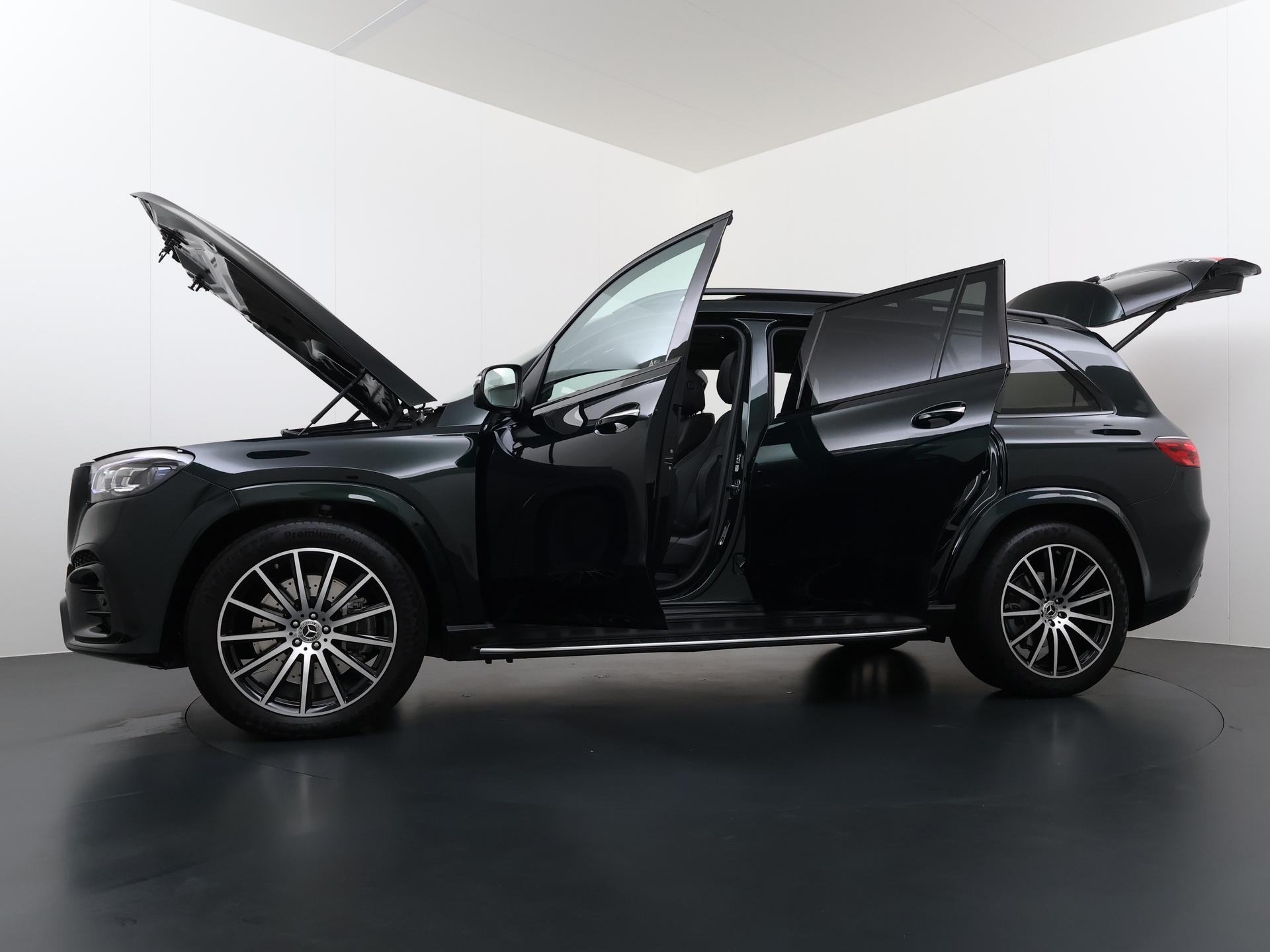 Mercedes-Benz GLS 450 4MATIC AMG Line 17