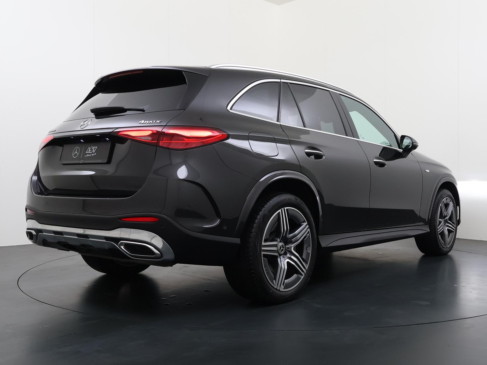 Mercedes-Benz GLC 400e 4MATIC AMG Line 4