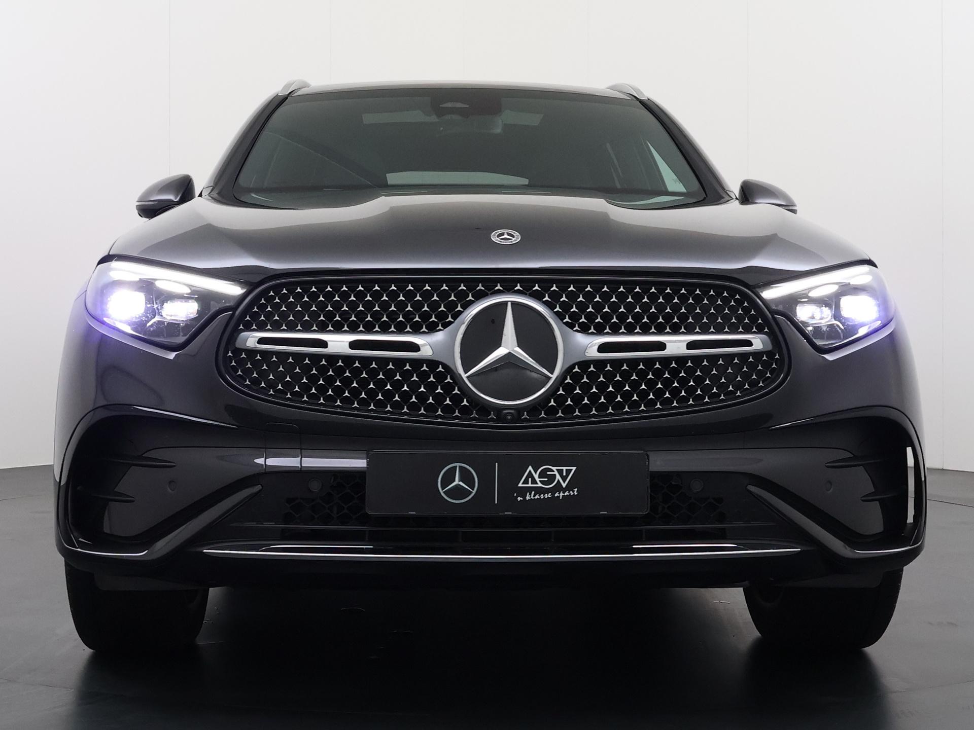 Mercedes-Benz GLC 400e 4MATIC AMG Line 7