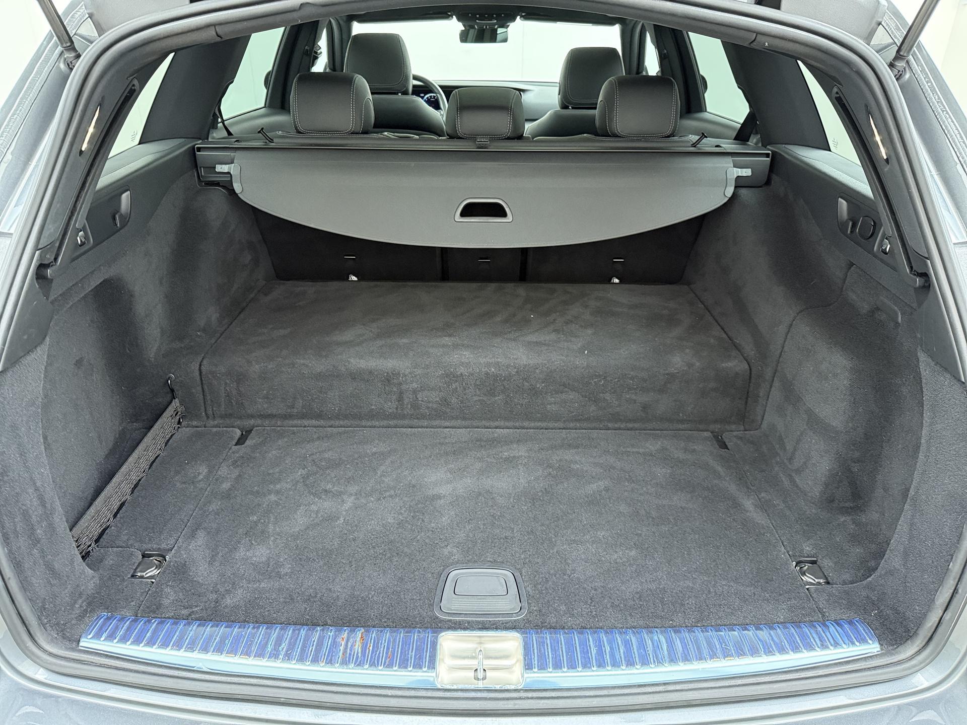 Mercedes-Benz E-Klasse Estate 300 e Luxury Business Solution 17